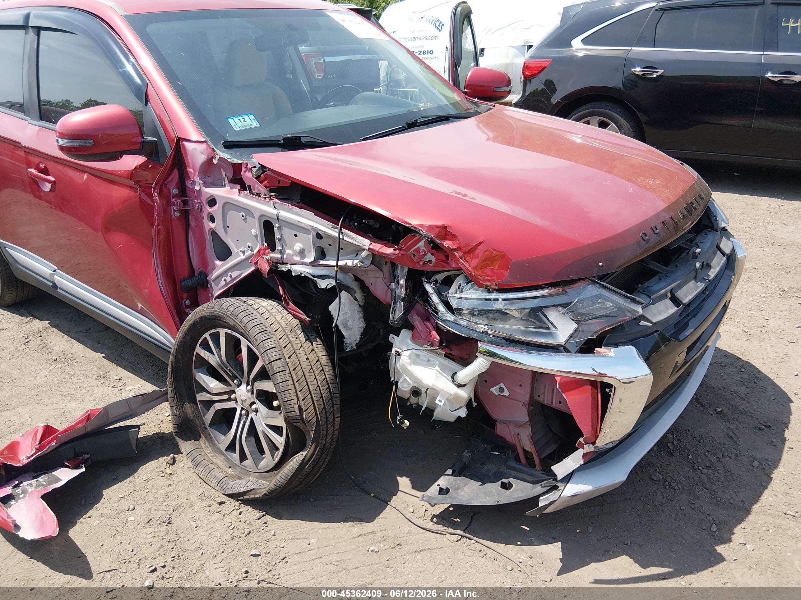 MITSUBISHI OUTLANDER image 6