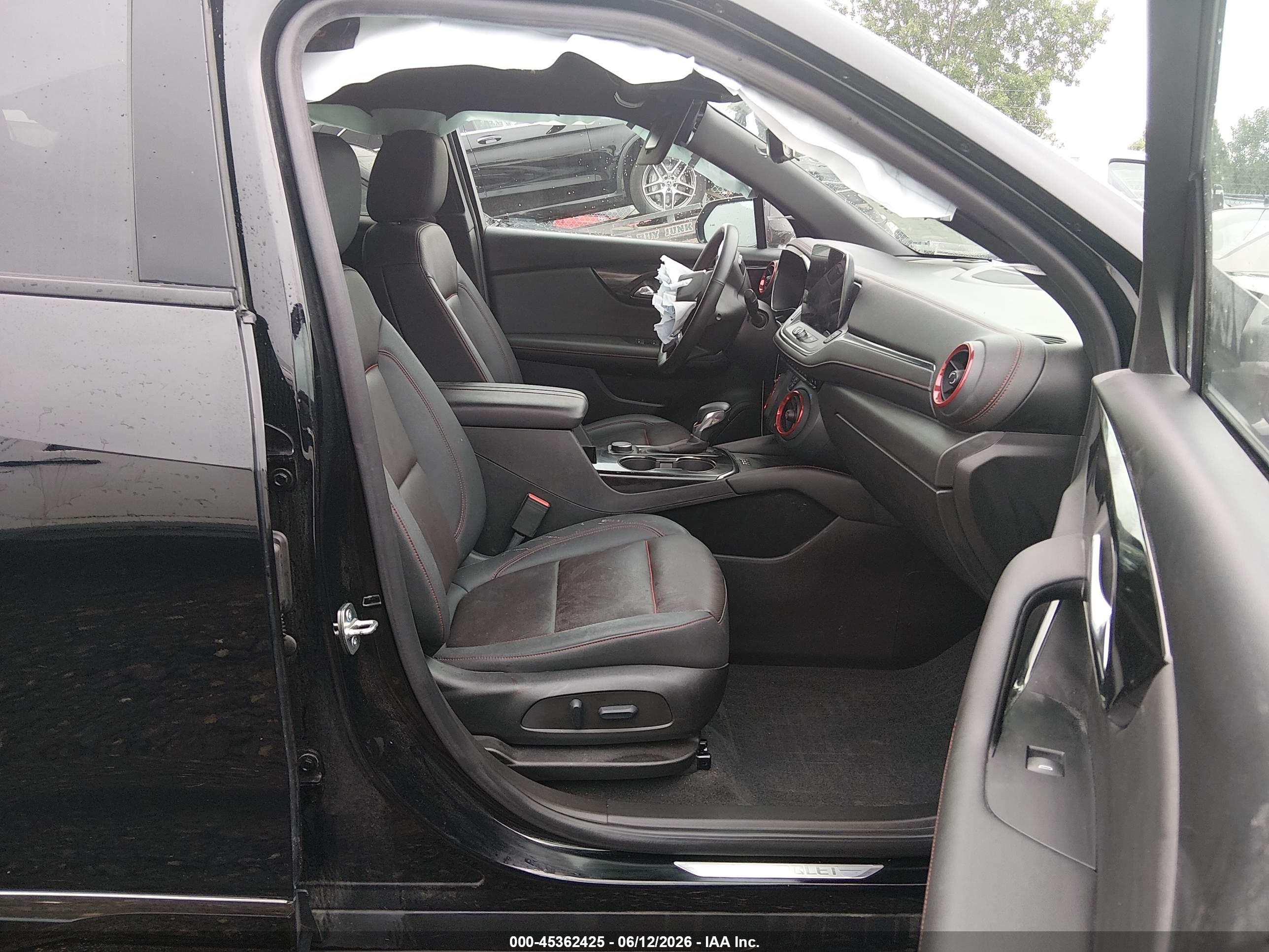 CHEVROLET BLAZER image 5
