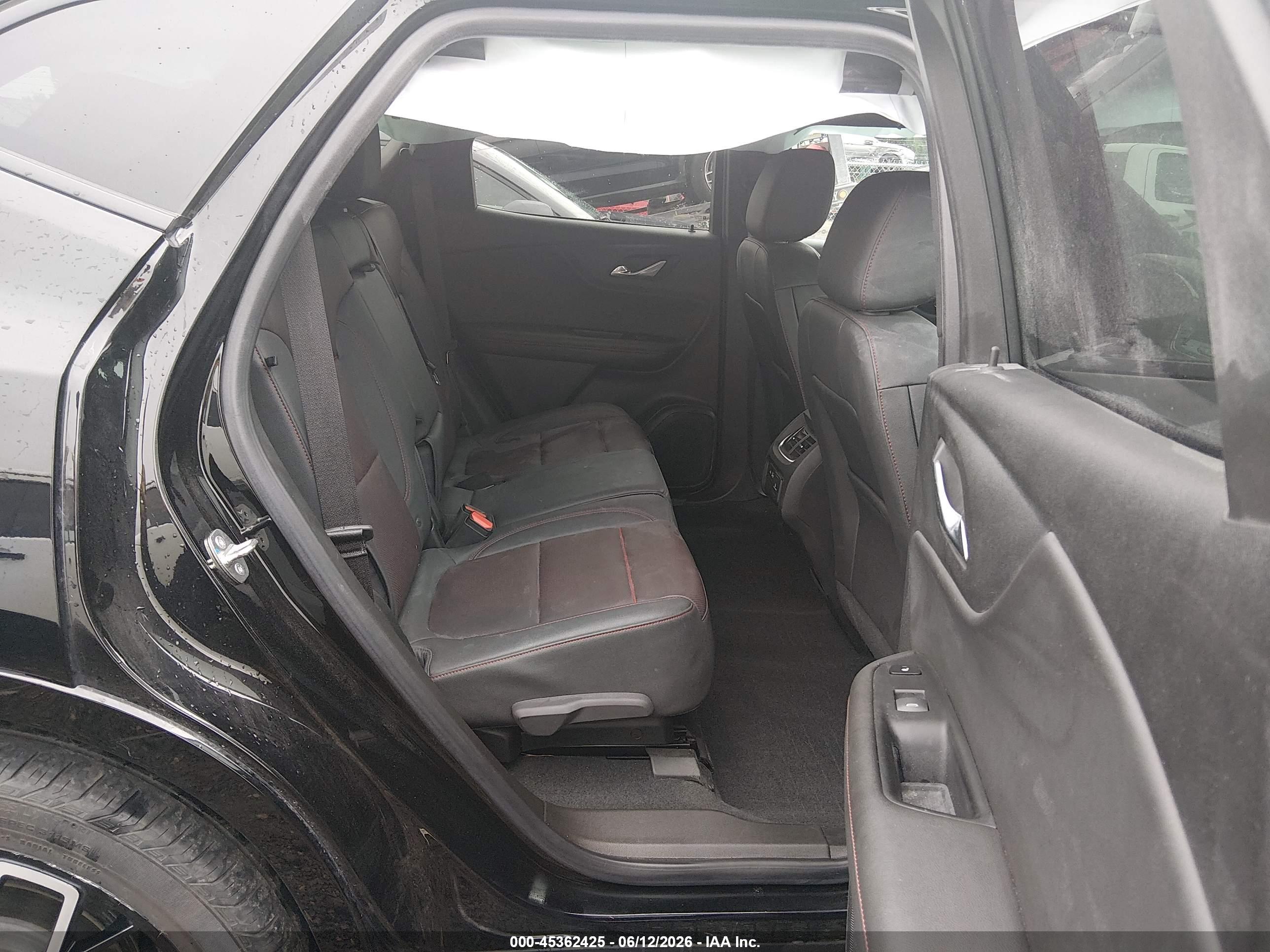 CHEVROLET BLAZER image 8