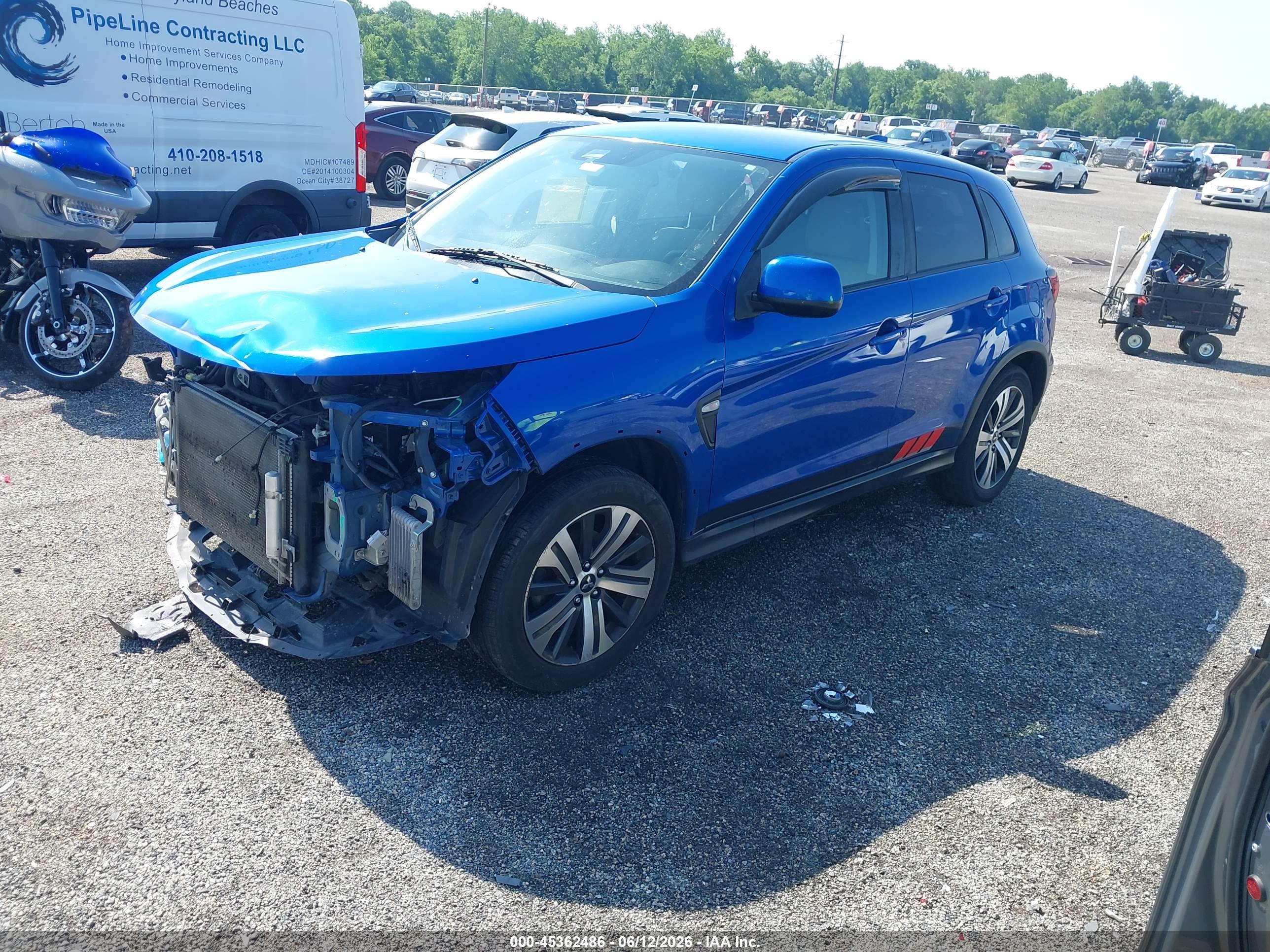 MITSUBISHI OUTLANDER image 2