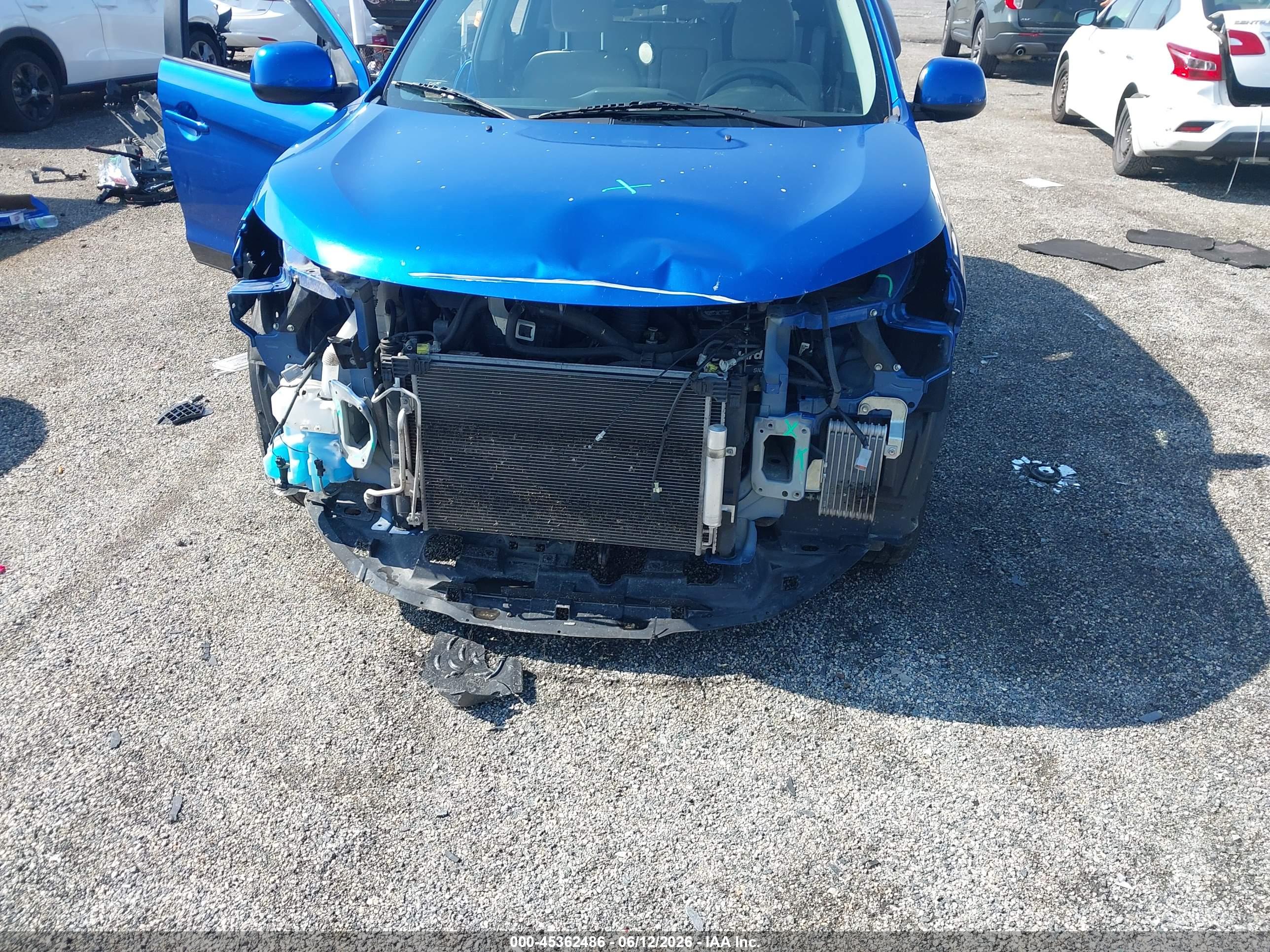 MITSUBISHI OUTLANDER image 6