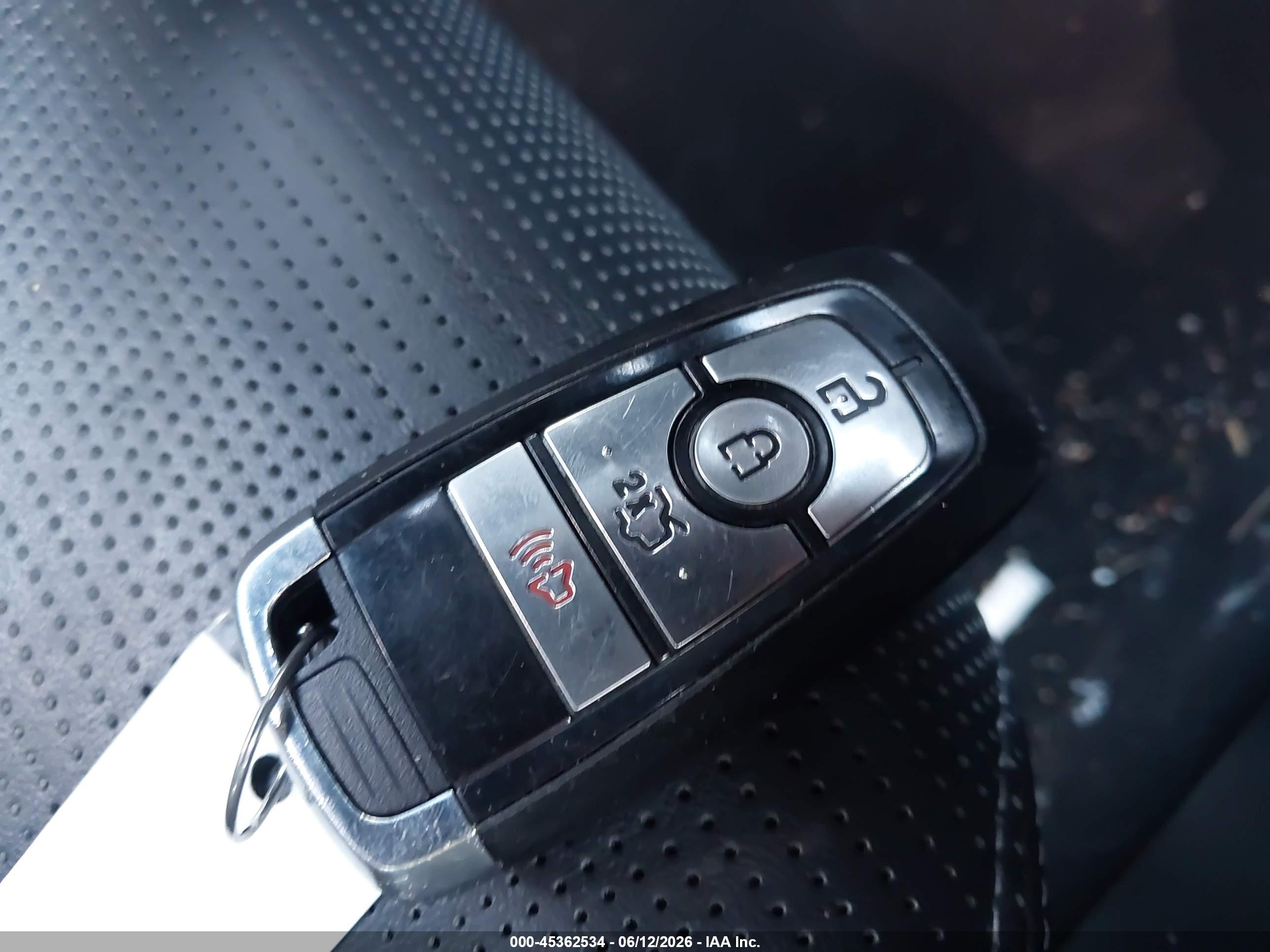FORD MUSTANG image 11