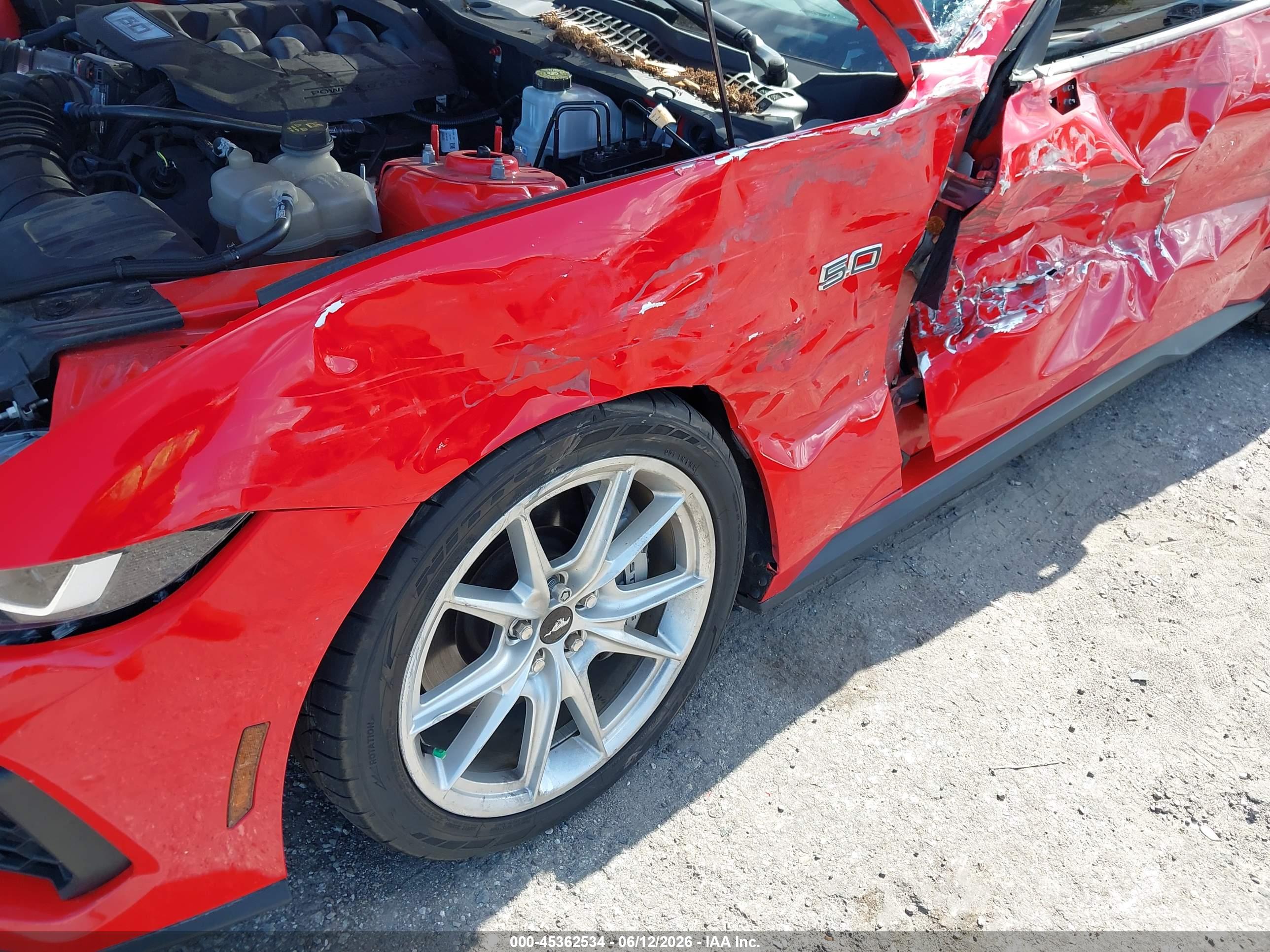 FORD MUSTANG image 6