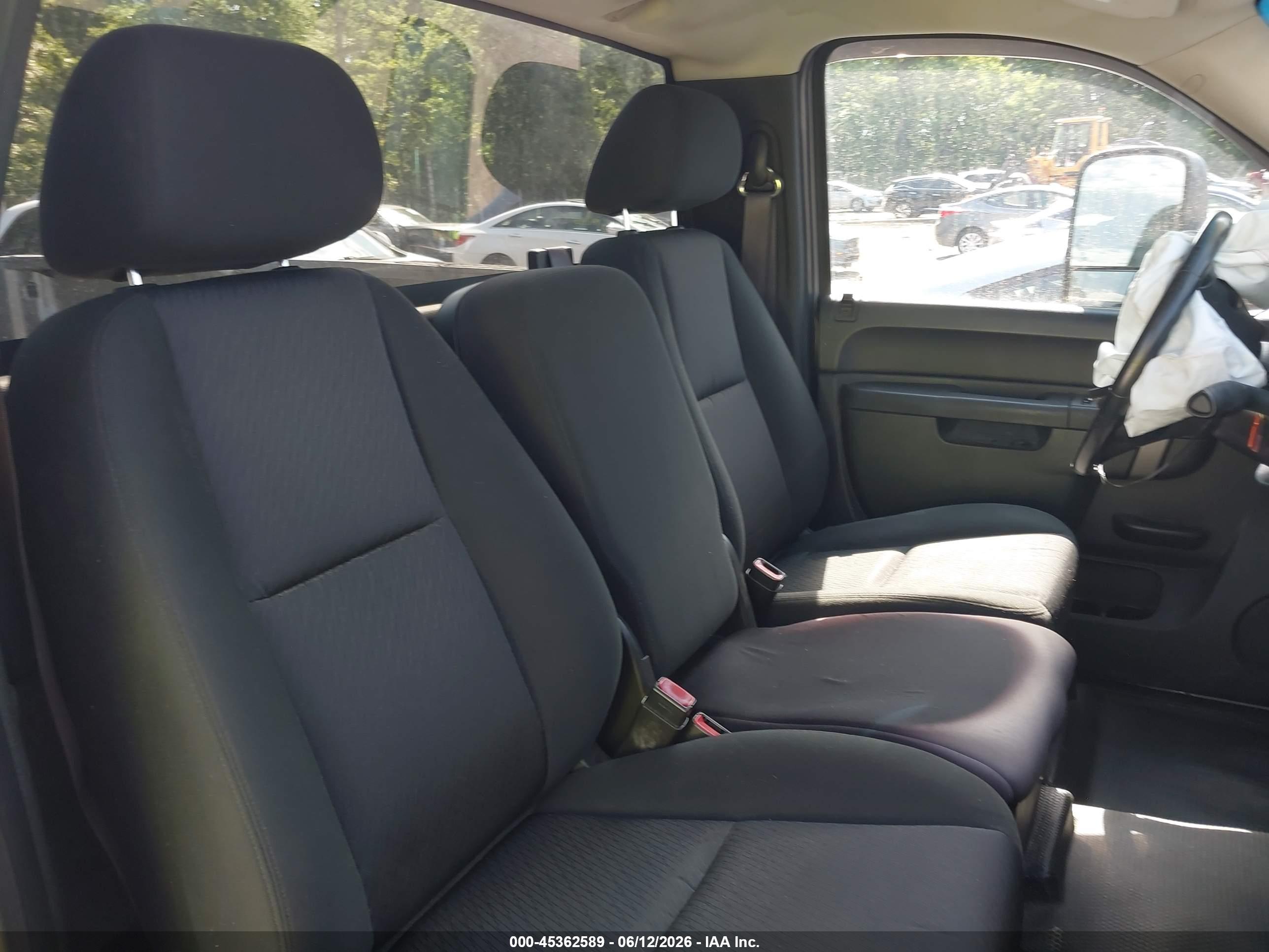 GMC SIERRA image 8