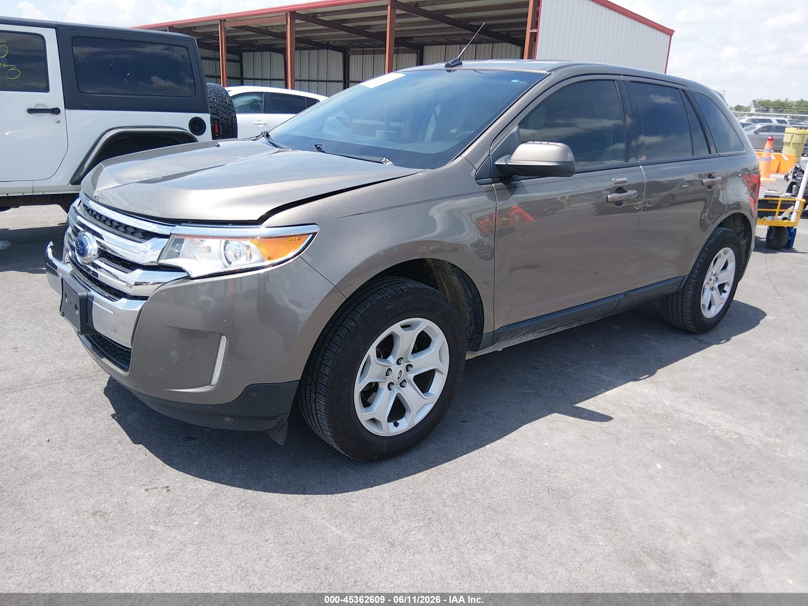 FORD EDGE image 2