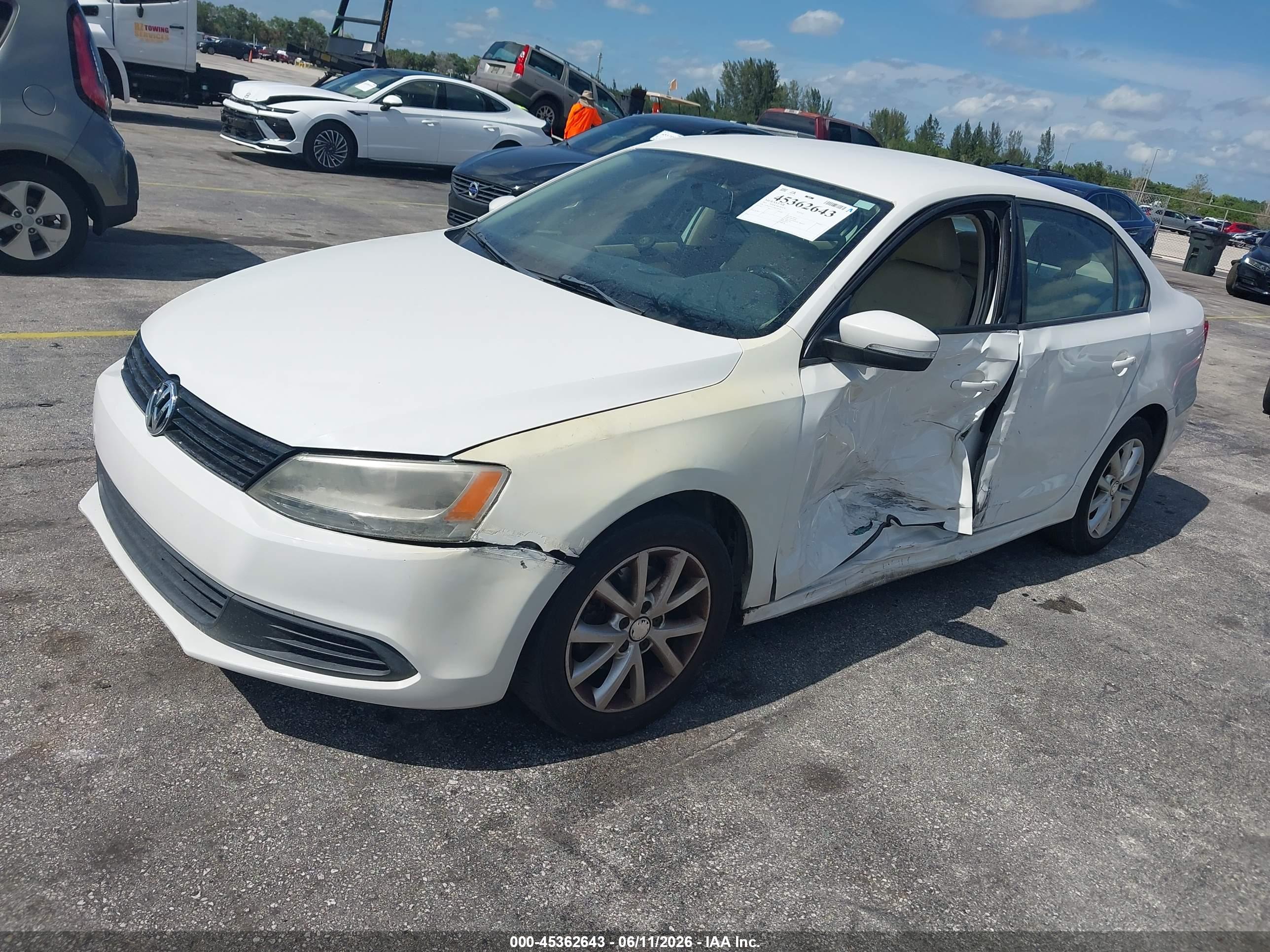 VOLKSWAGEN JETTA image 2