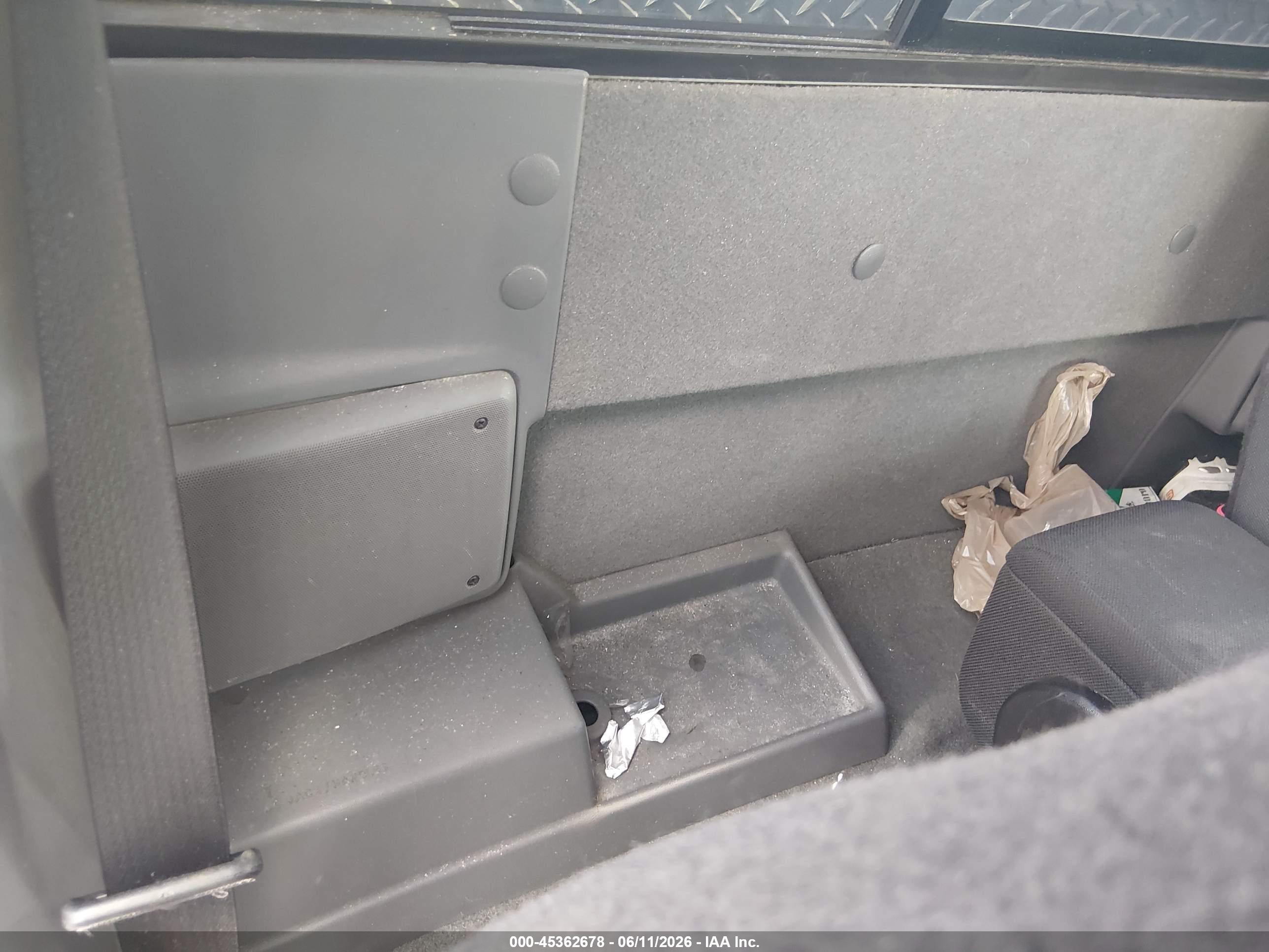 FORD RANGER image 8