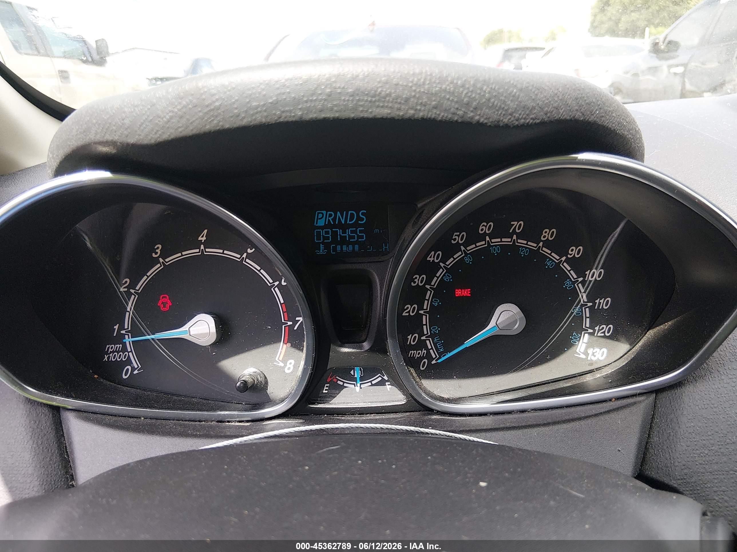 FORD FIESTA image 7