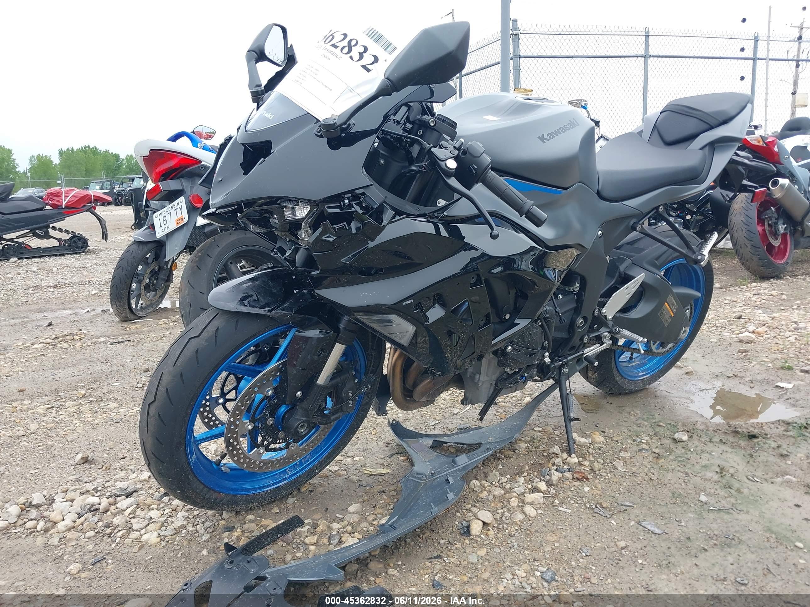 KAWASAKI ZX636 image 2