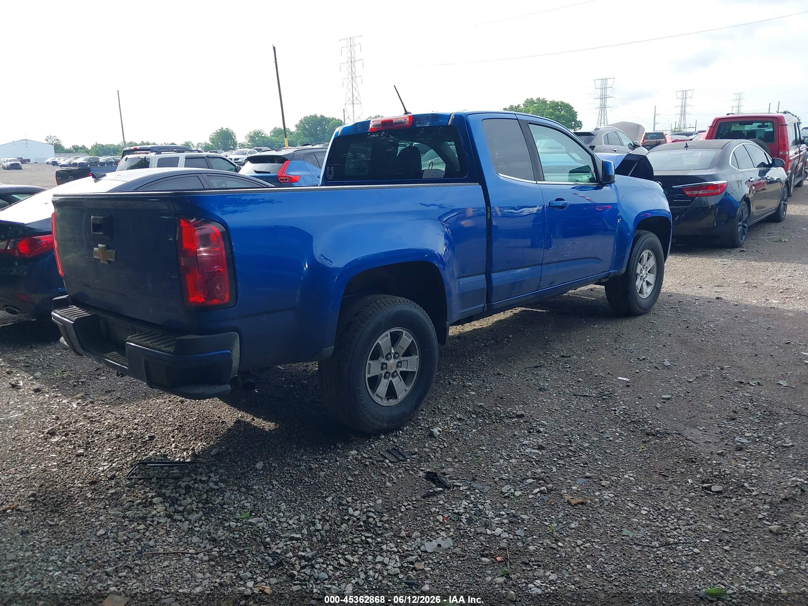 CHEVROLET COLORADO image 4