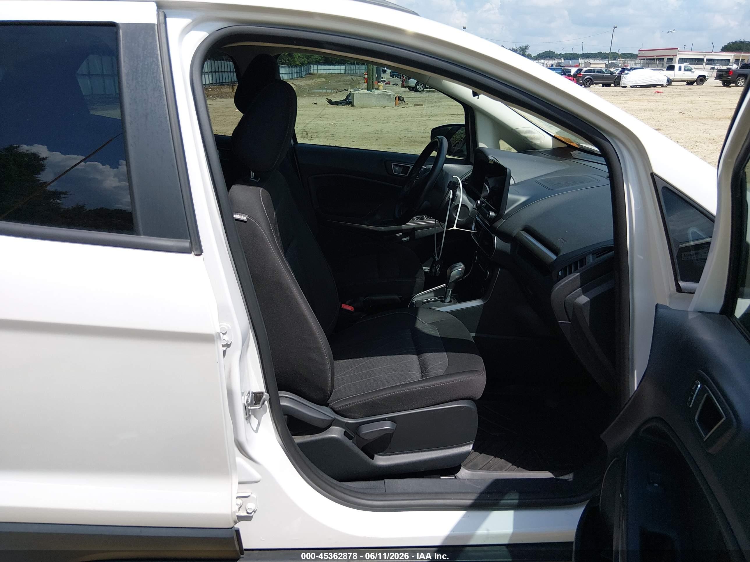 FORD ECOSPORT image 5