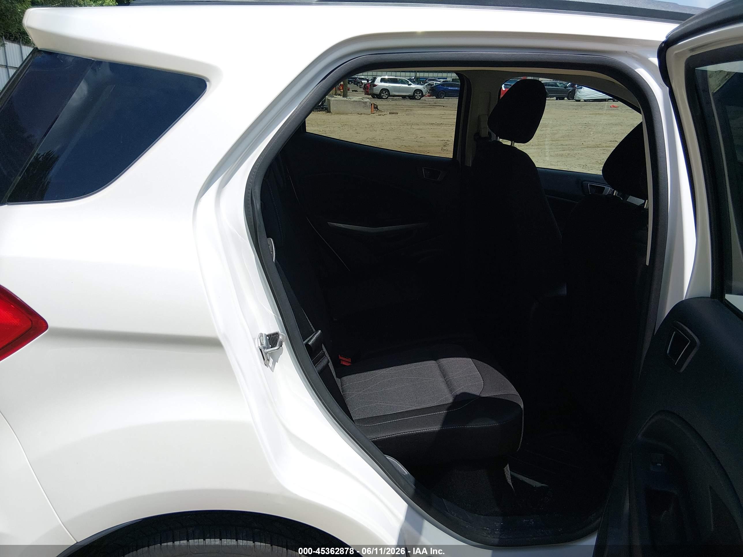 FORD ECOSPORT image 8