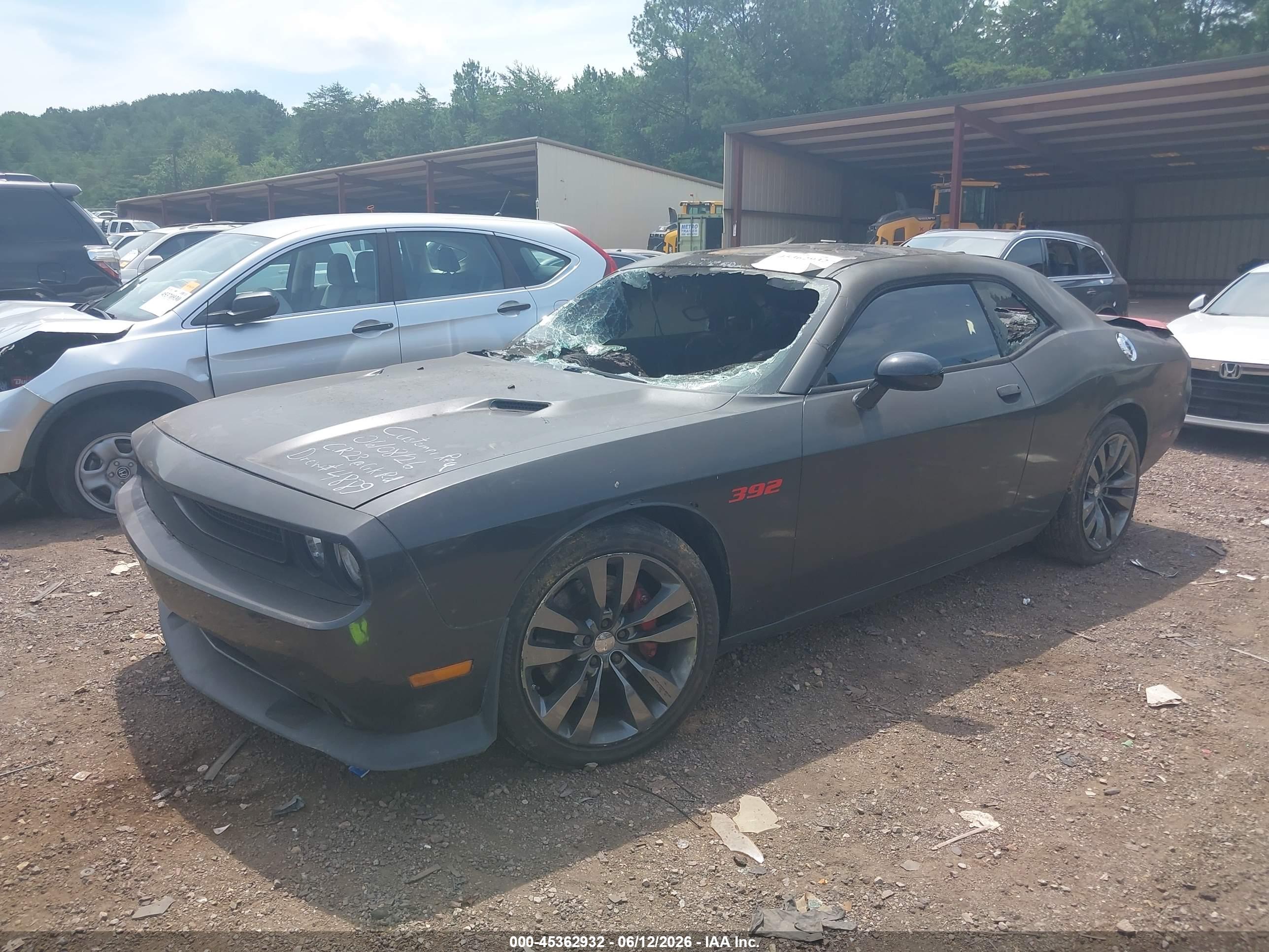 DODGE CHALLENGER image 2