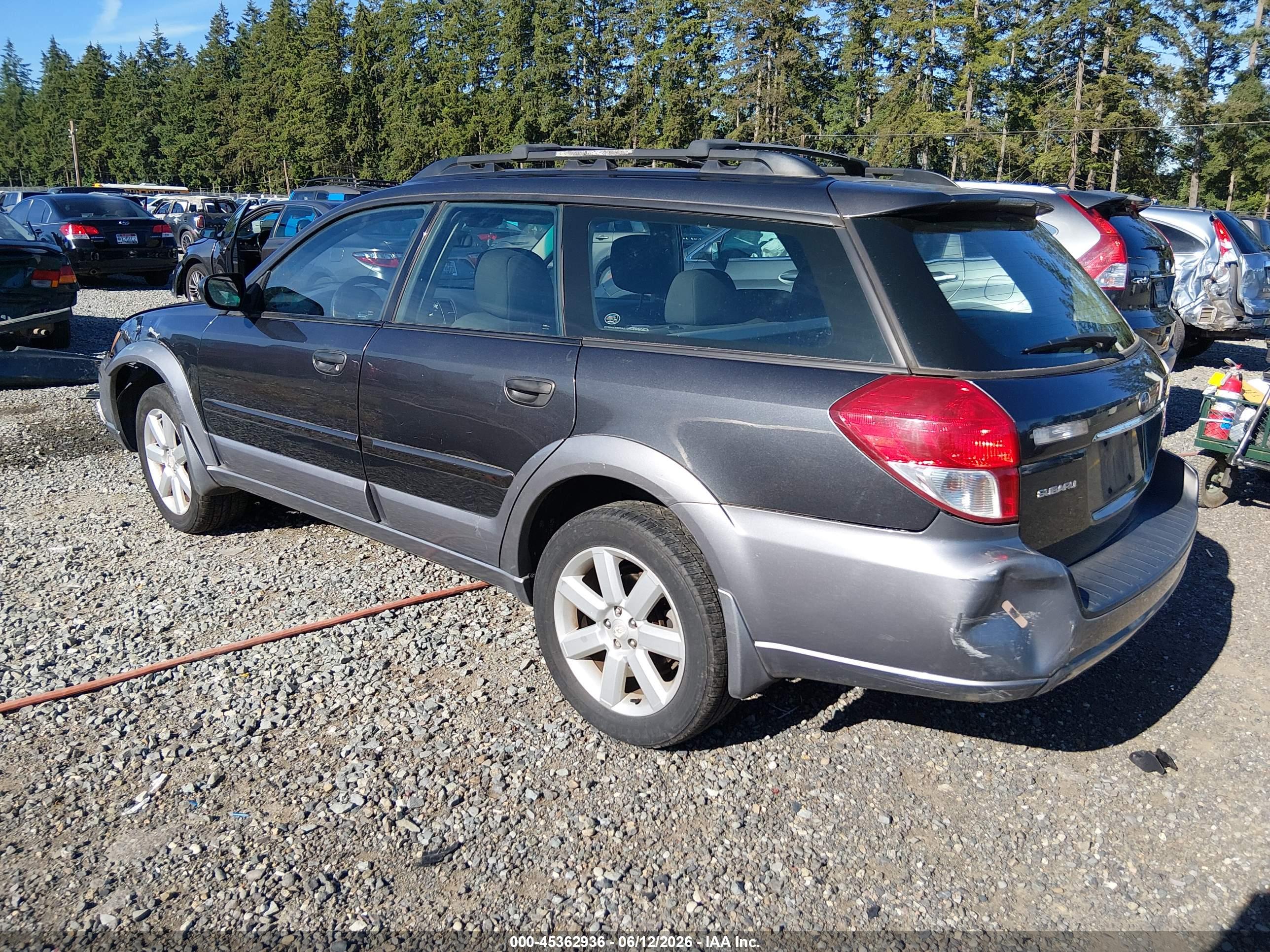 SUBARU OUTBACK image 3