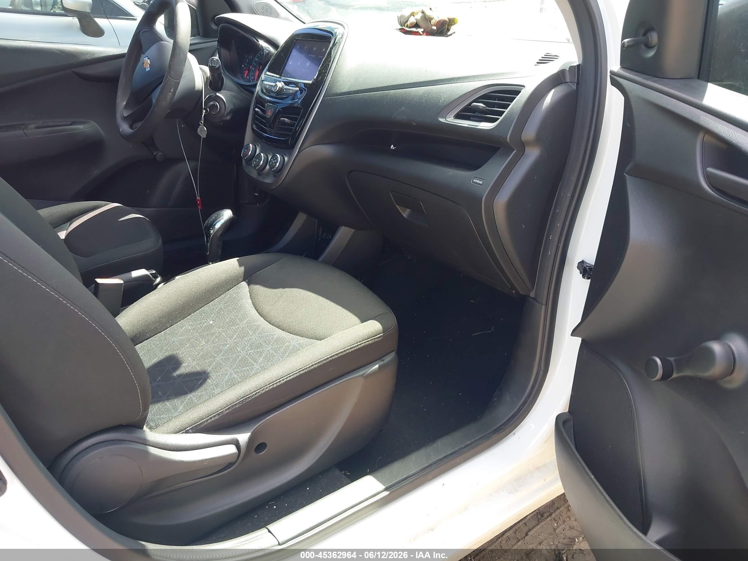 CHEVROLET SPARK image 5