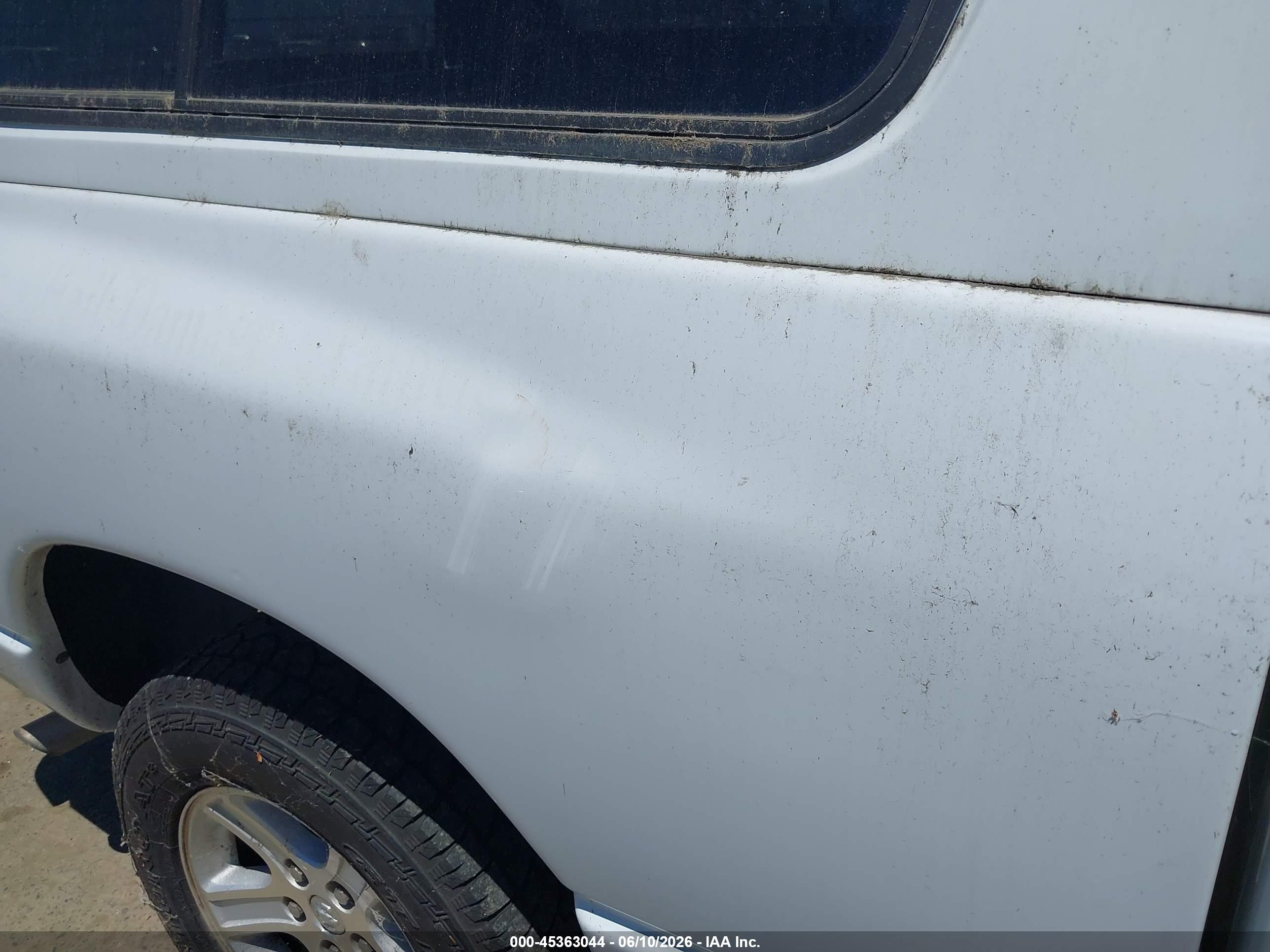 DODGE RAM image 6