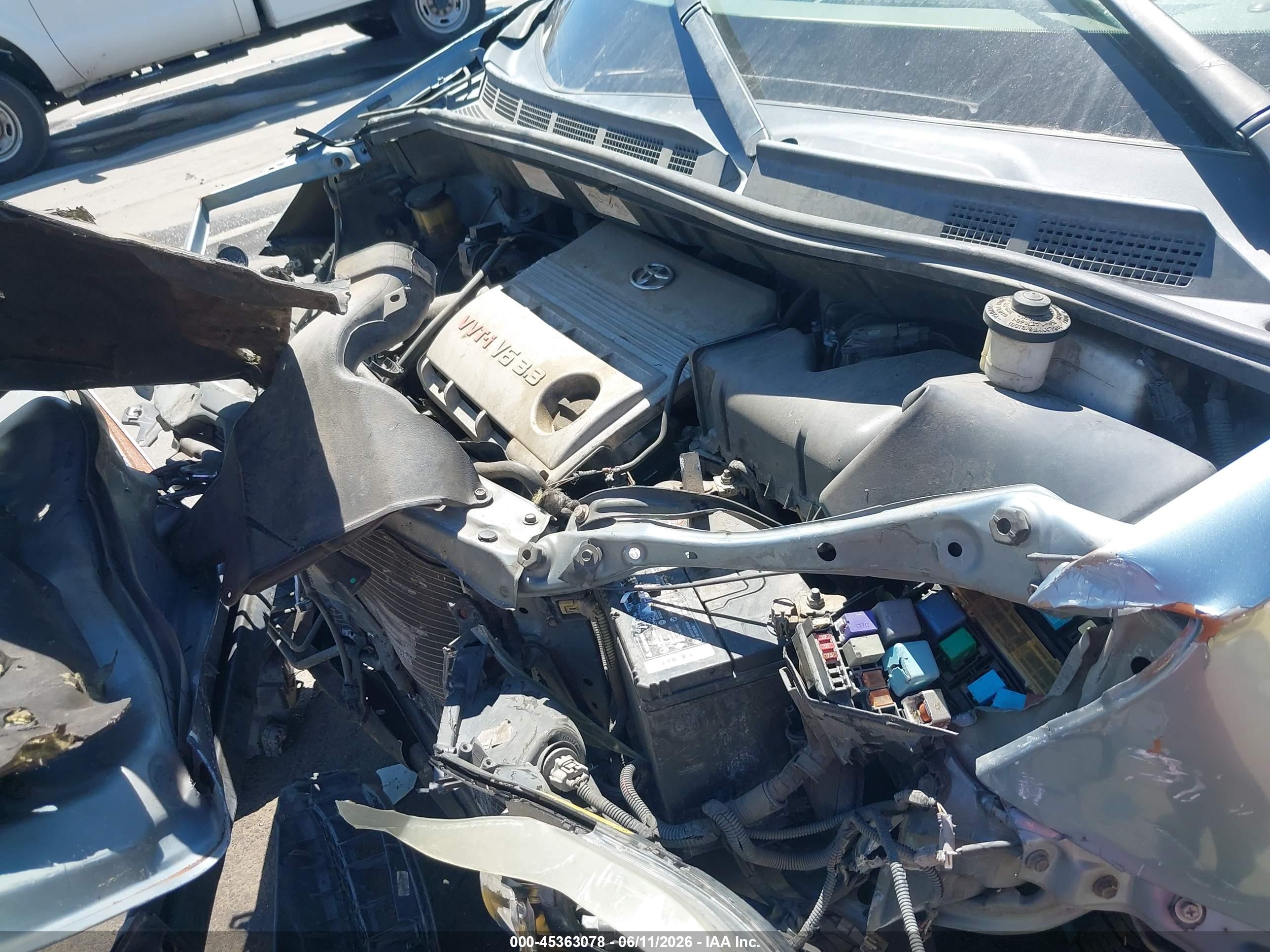 TOYOTA SIENNA image 10