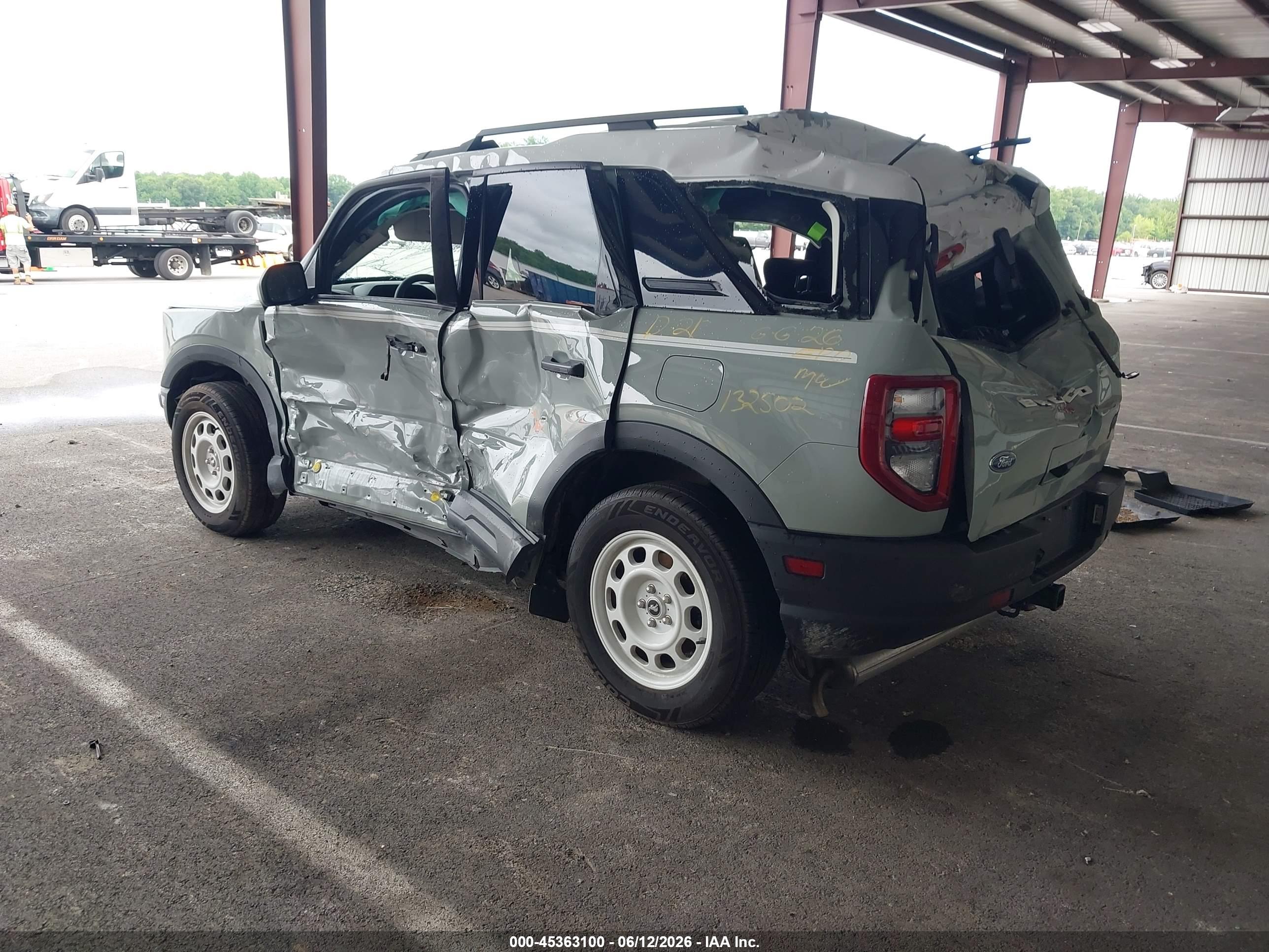 FORD BRONCO image 3