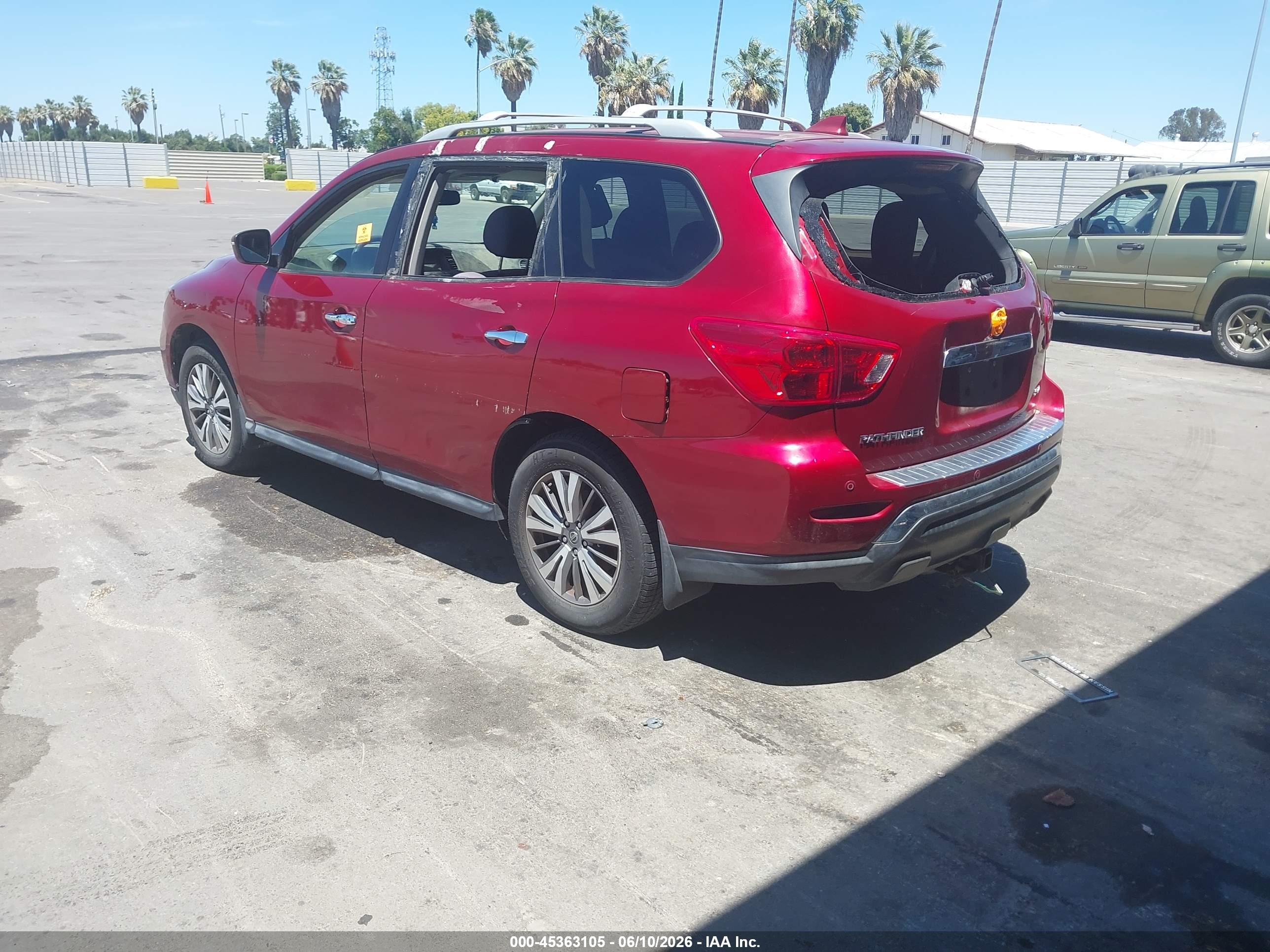 NISSAN PATHFINDER image 3