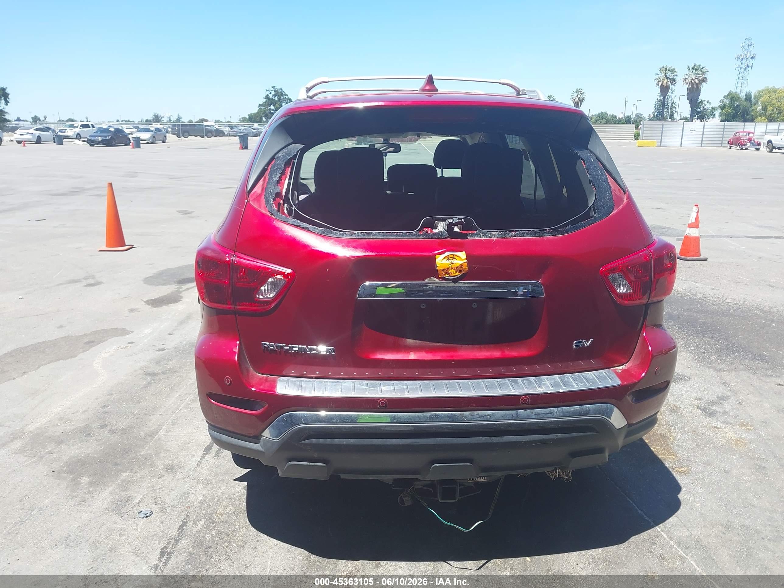 NISSAN PATHFINDER image 6