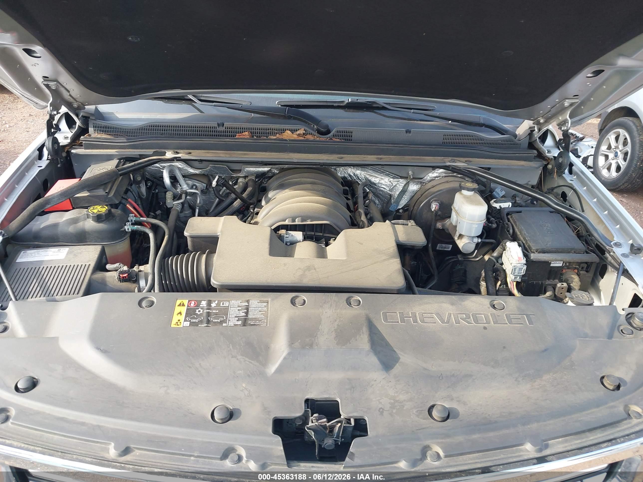 CHEVROLET SUBURBAN image 10