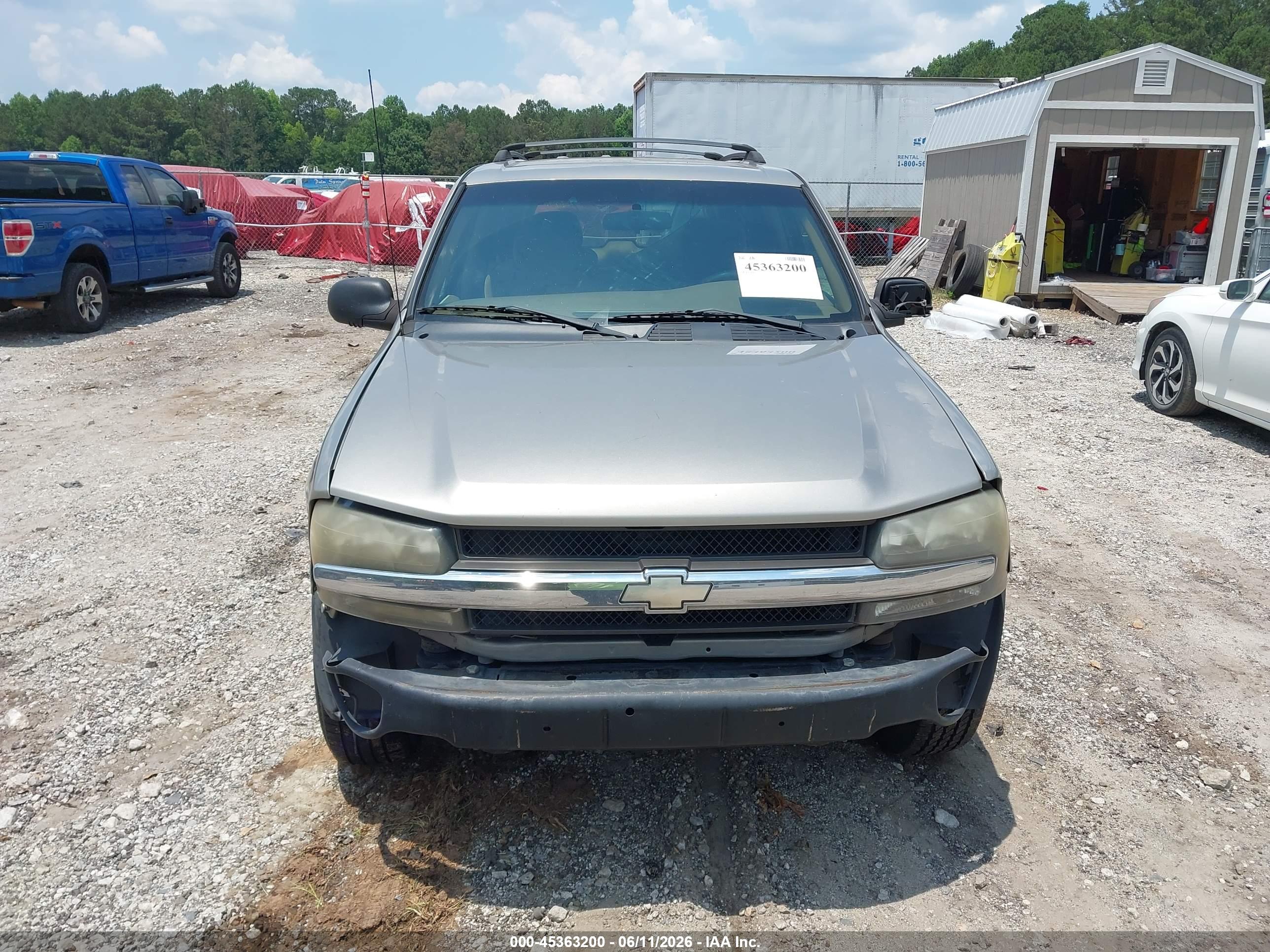CHEVROLET TRAILBLAZER image 6