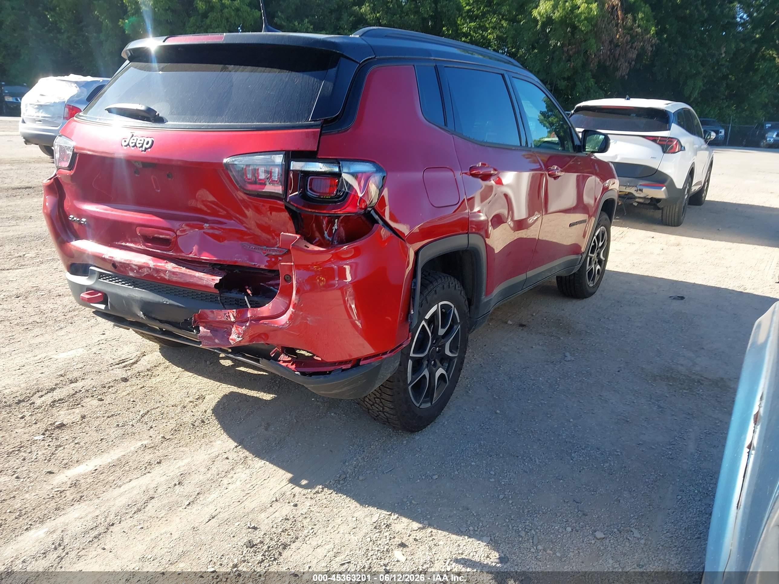 JEEP COMPASS image 4