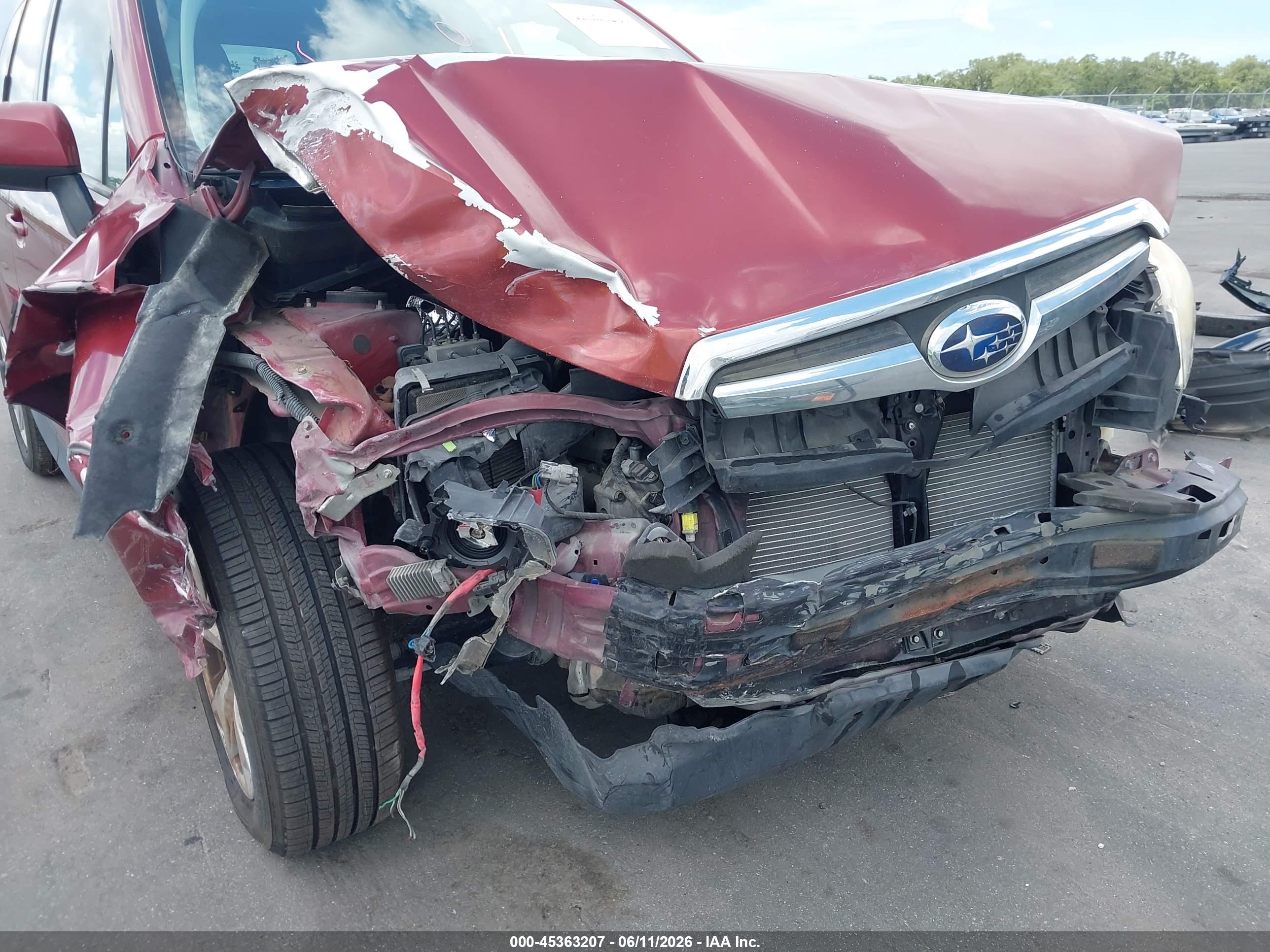 SUBARU FORESTER image 6