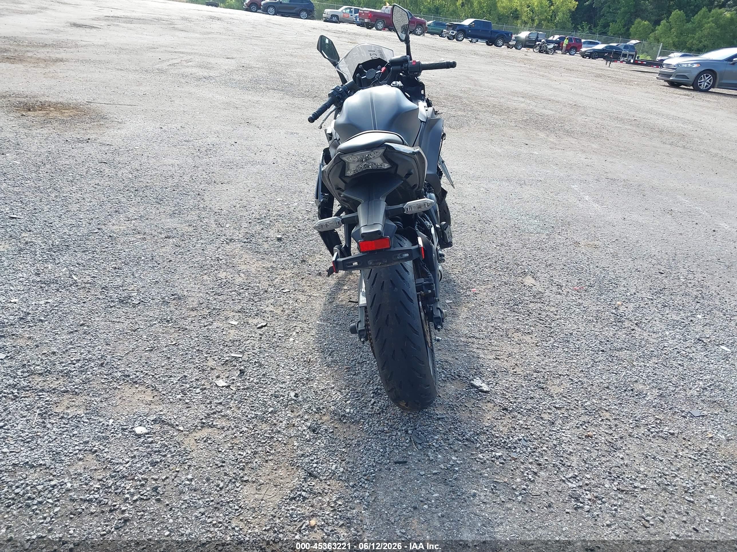 KAWASAKI EX650 image 6