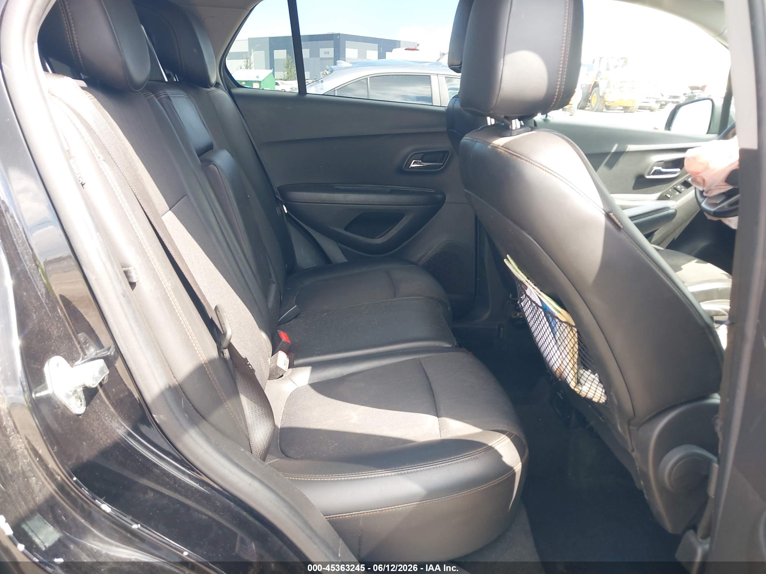 CHEVROLET TRAX image 8