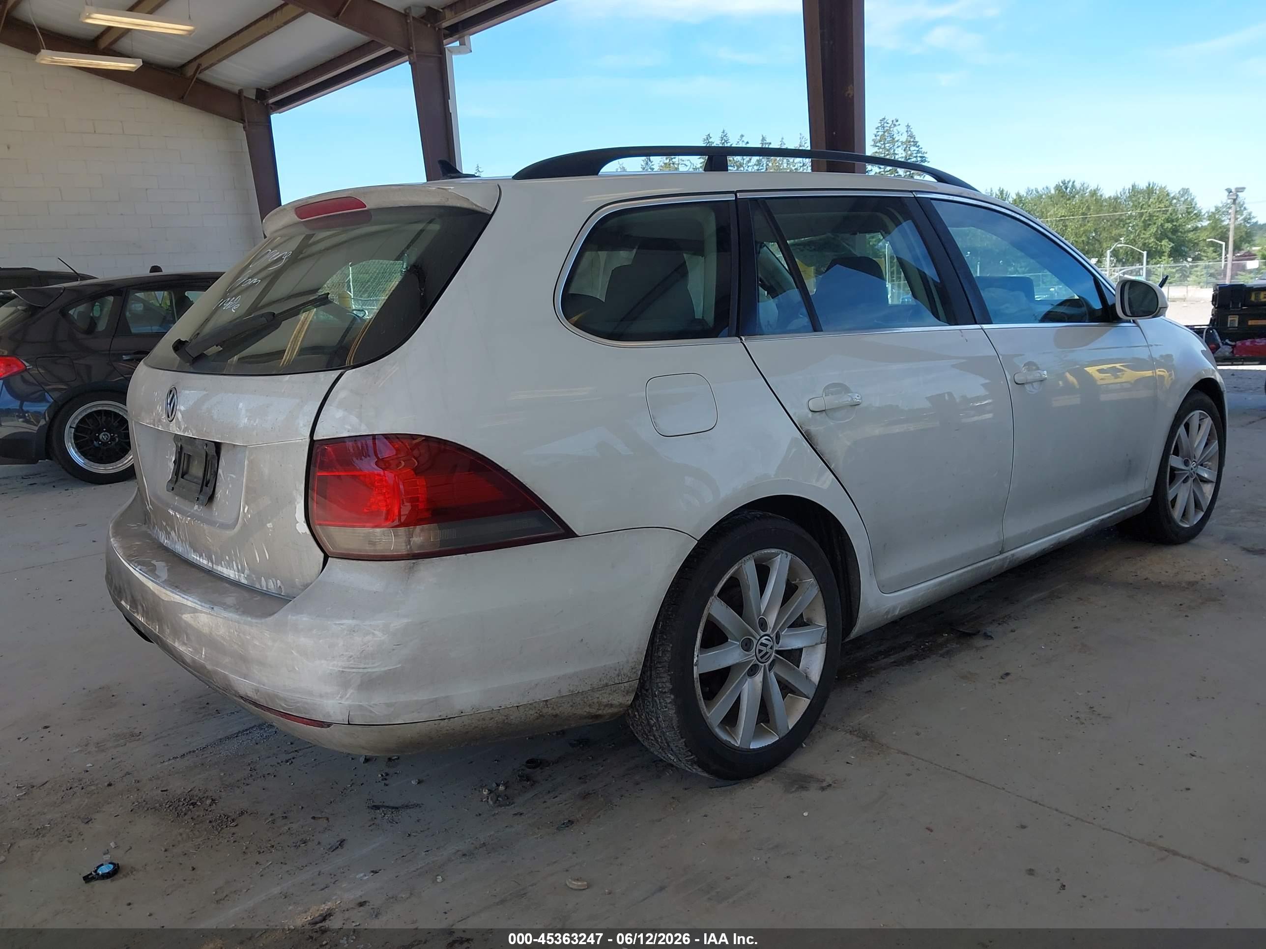 VOLKSWAGEN JETTA image 4