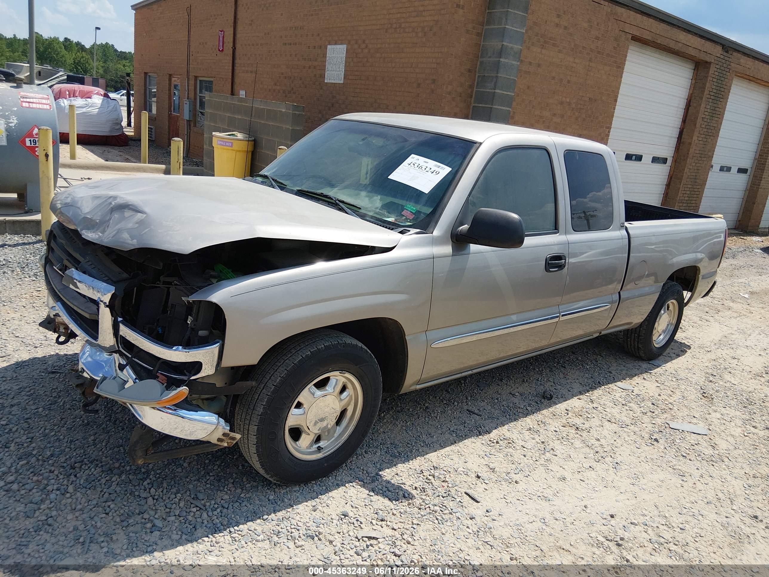 GMC SIERRA image 2