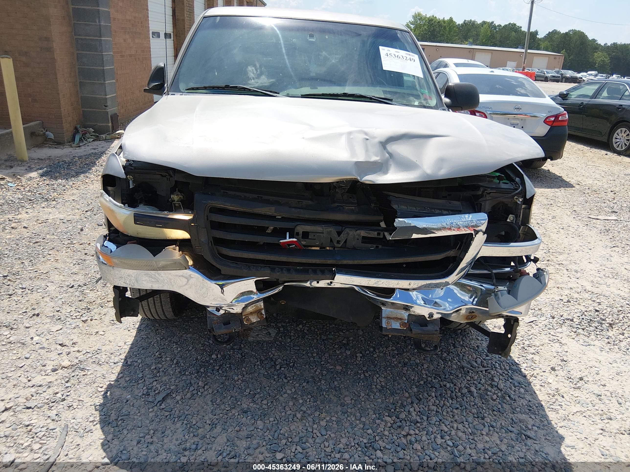 GMC SIERRA image 6