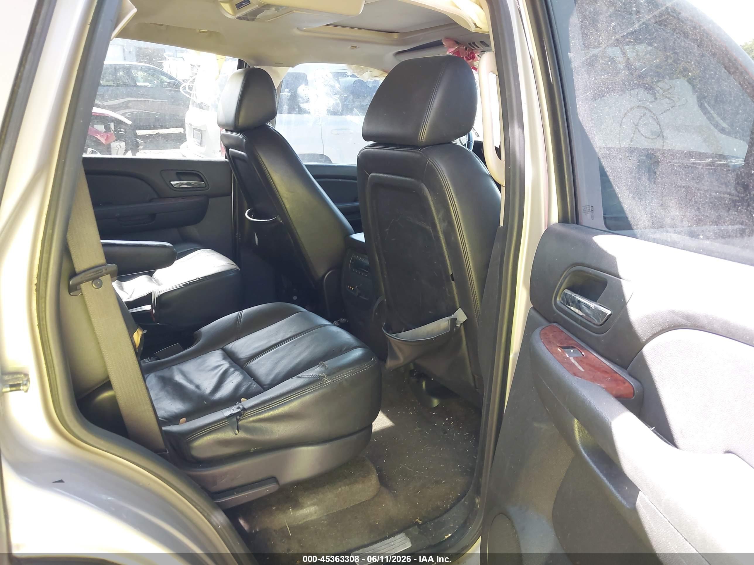 GMC YUKON image 8
