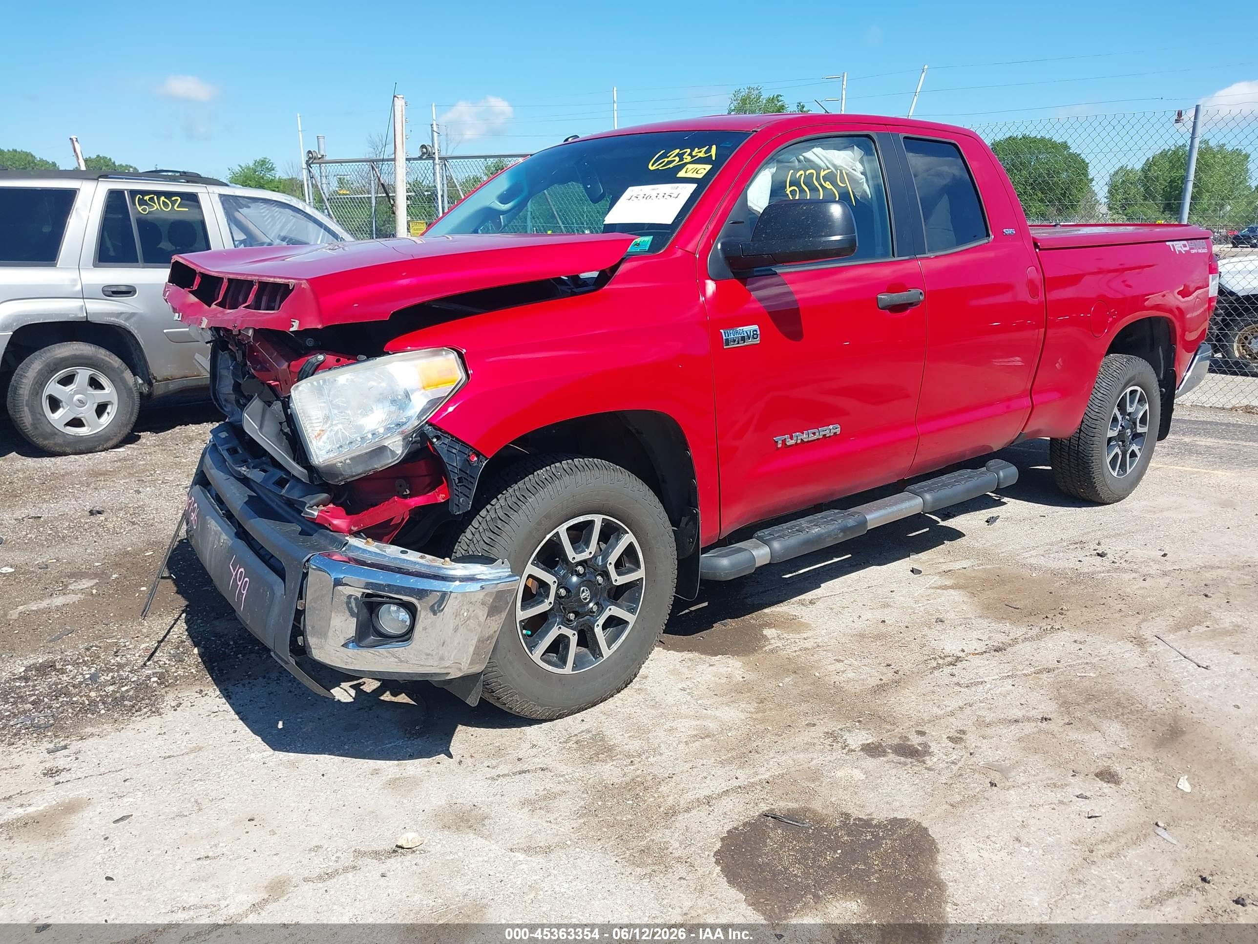 TOYOTA TUNDRA image 2