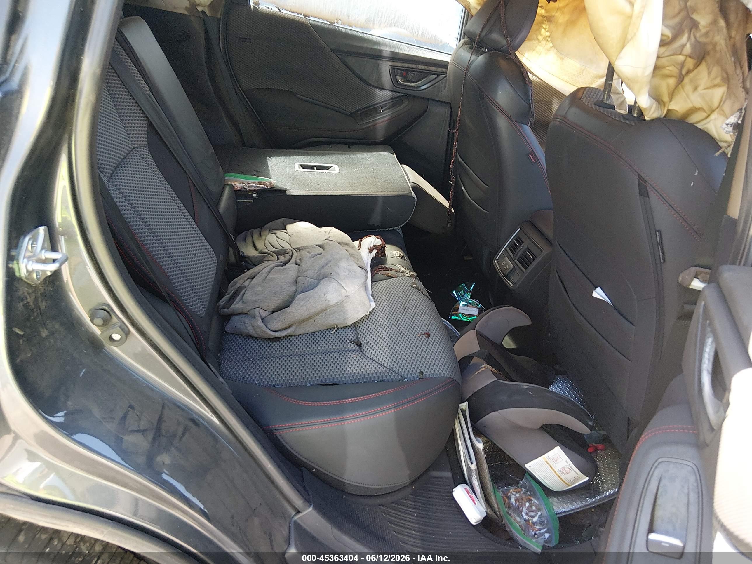 SUBARU FORESTER image 8