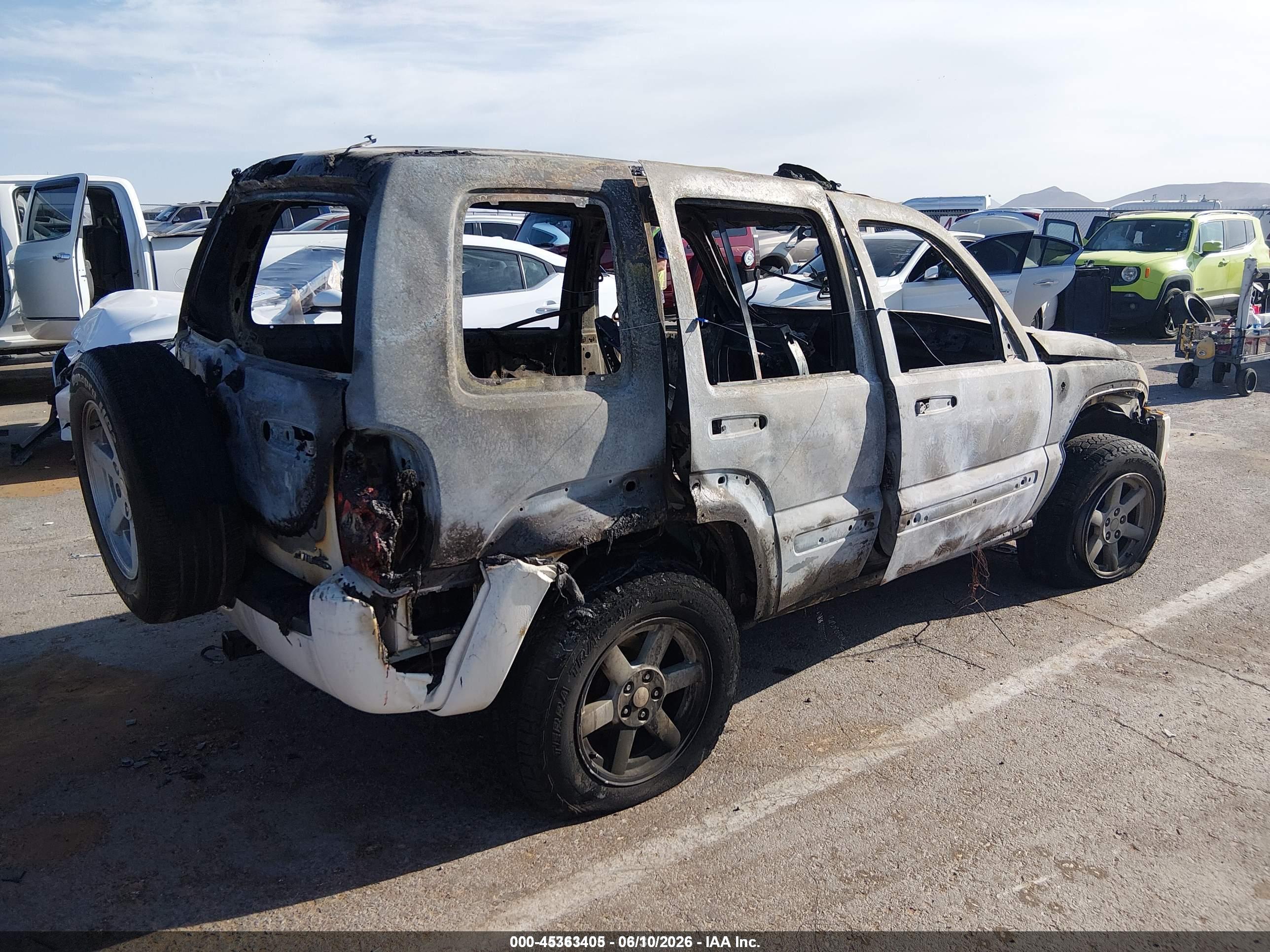 JEEP LIBERTY image 4