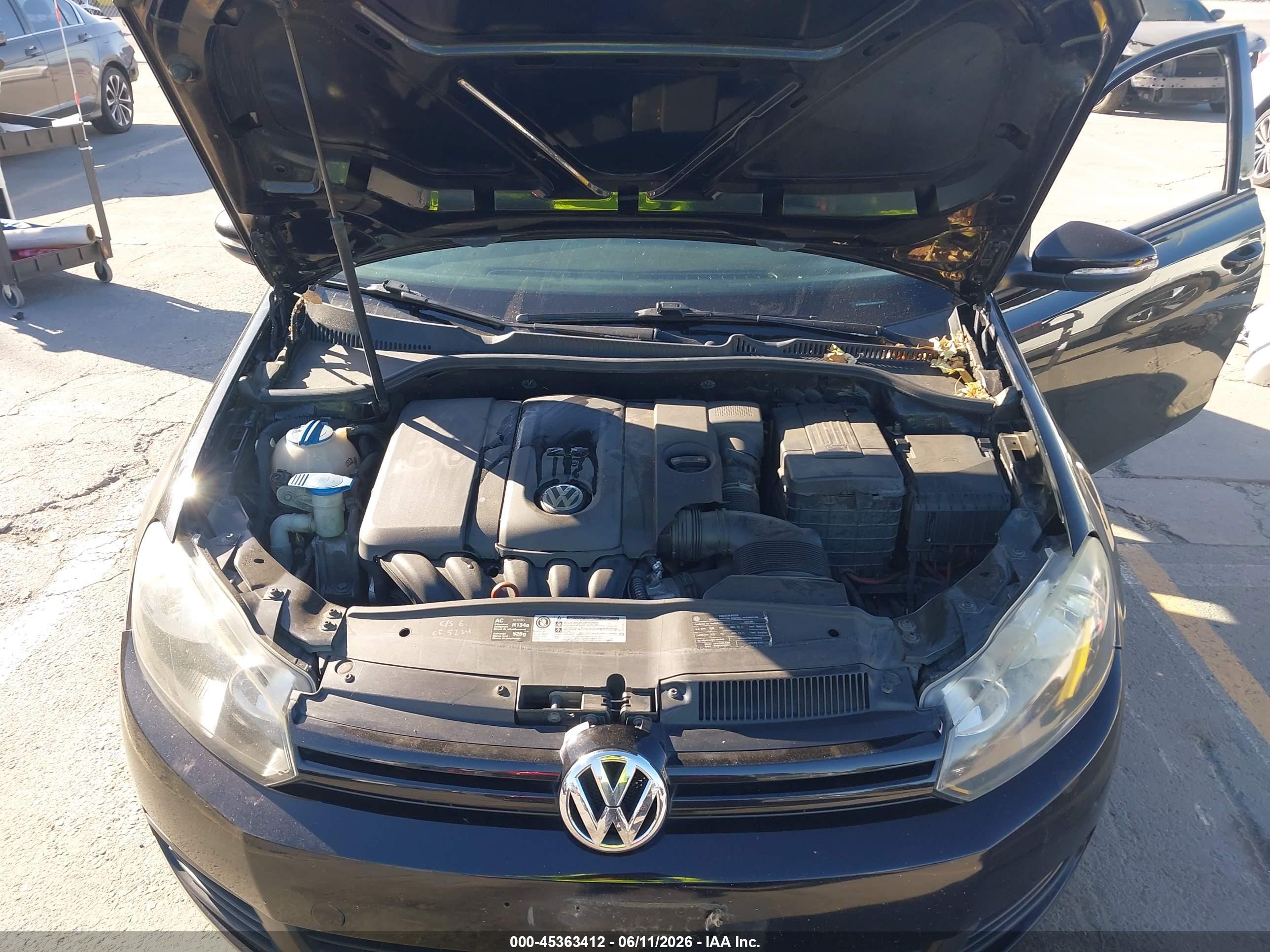 VOLKSWAGEN GOLF image 10