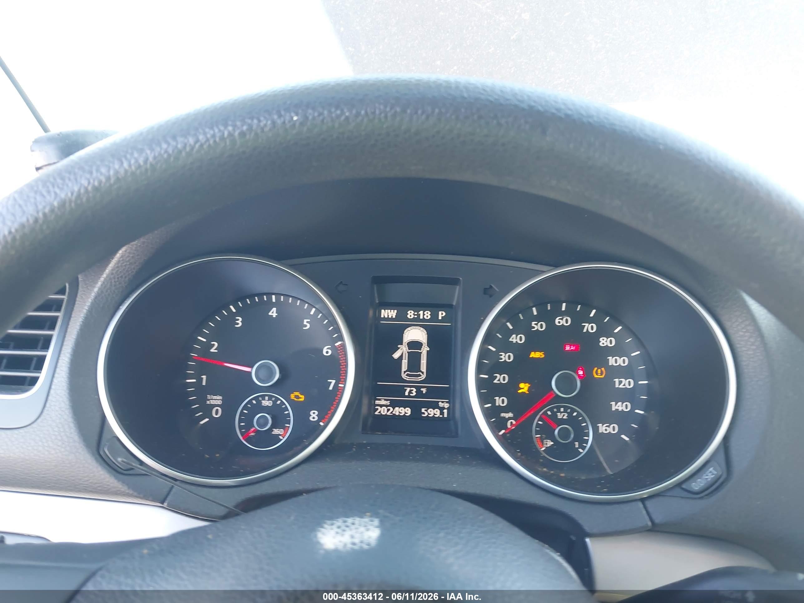 VOLKSWAGEN GOLF image 7