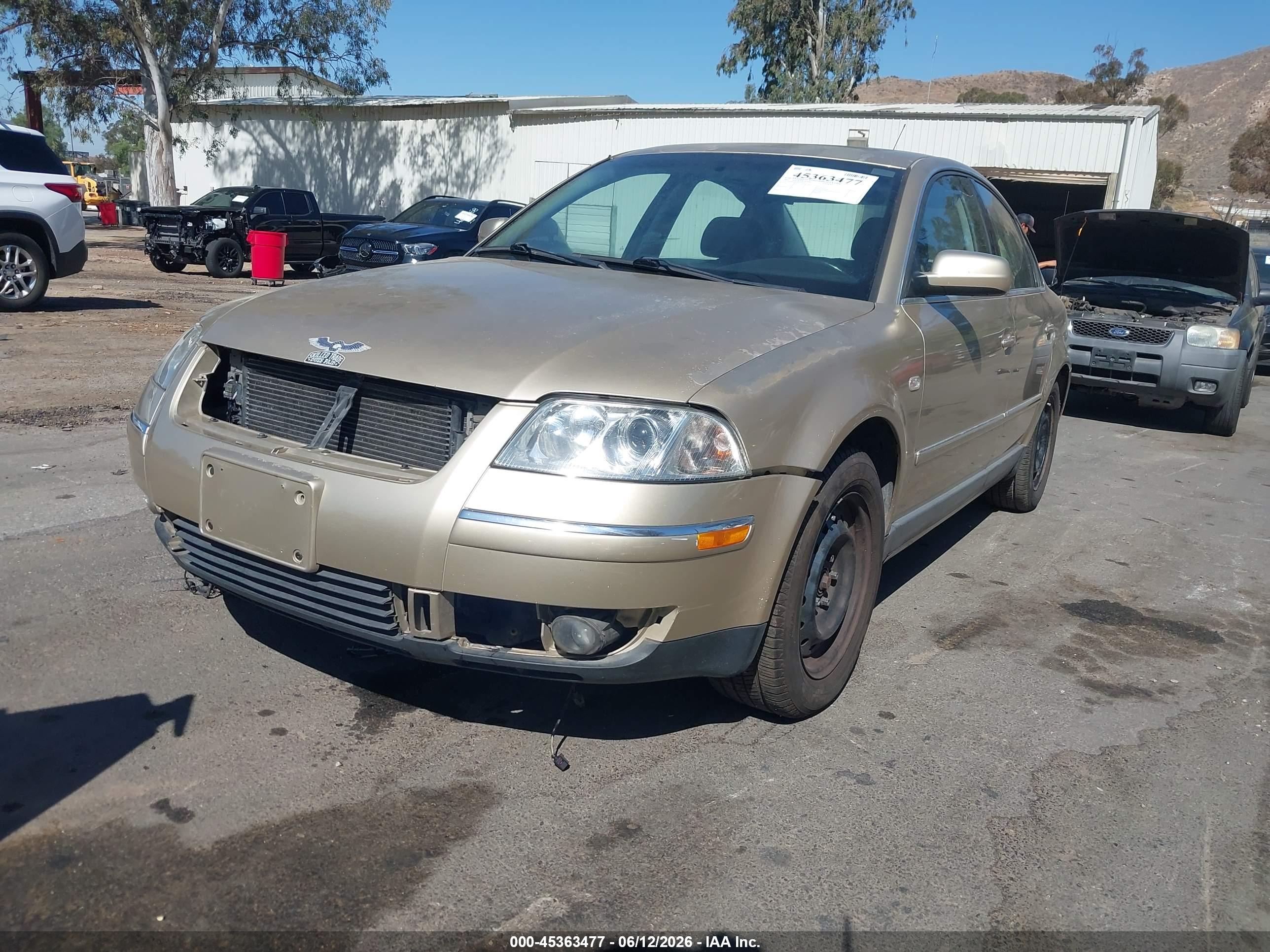VOLKSWAGEN PASSAT image 2
