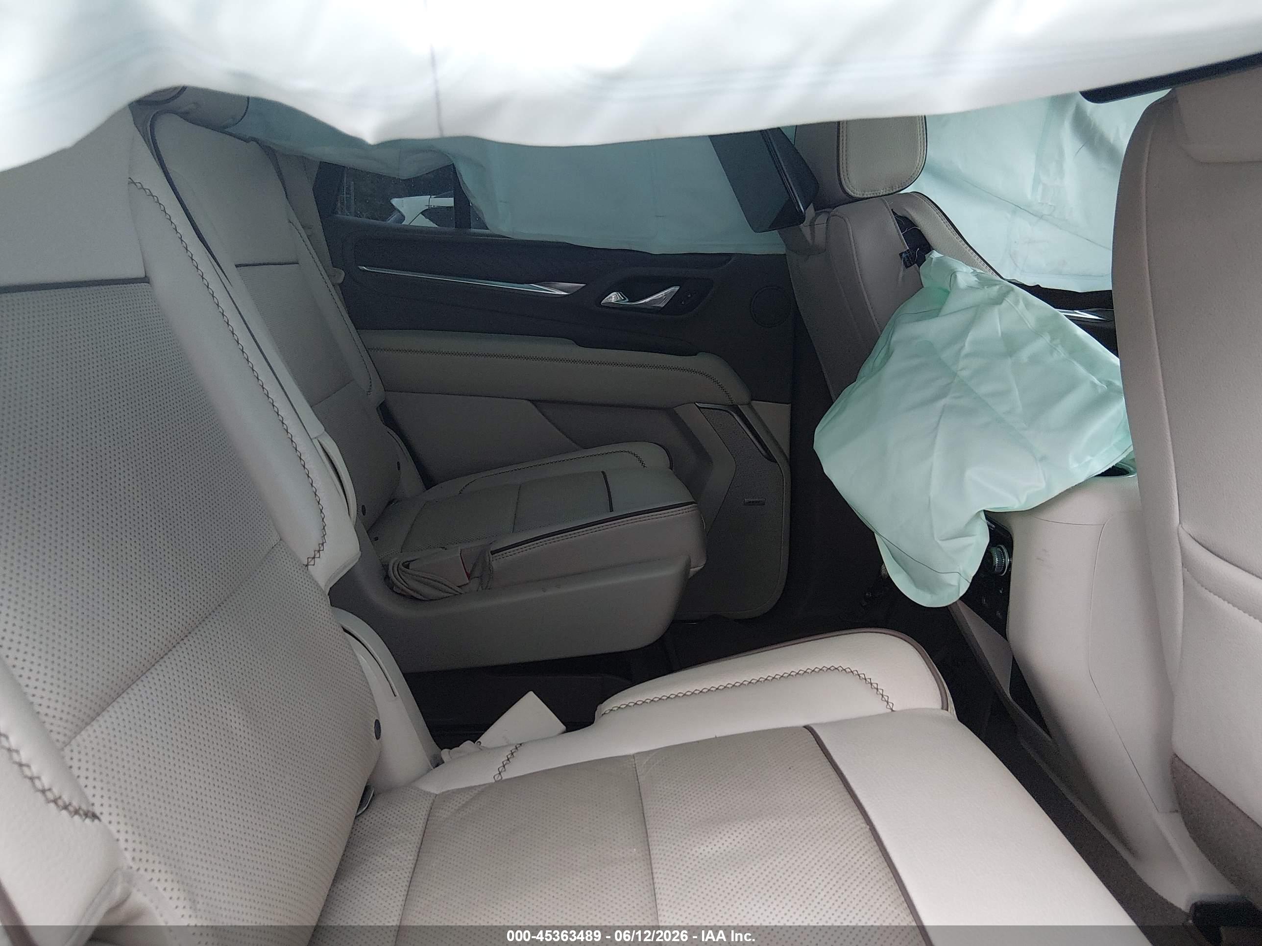 GMC YUKON image 8