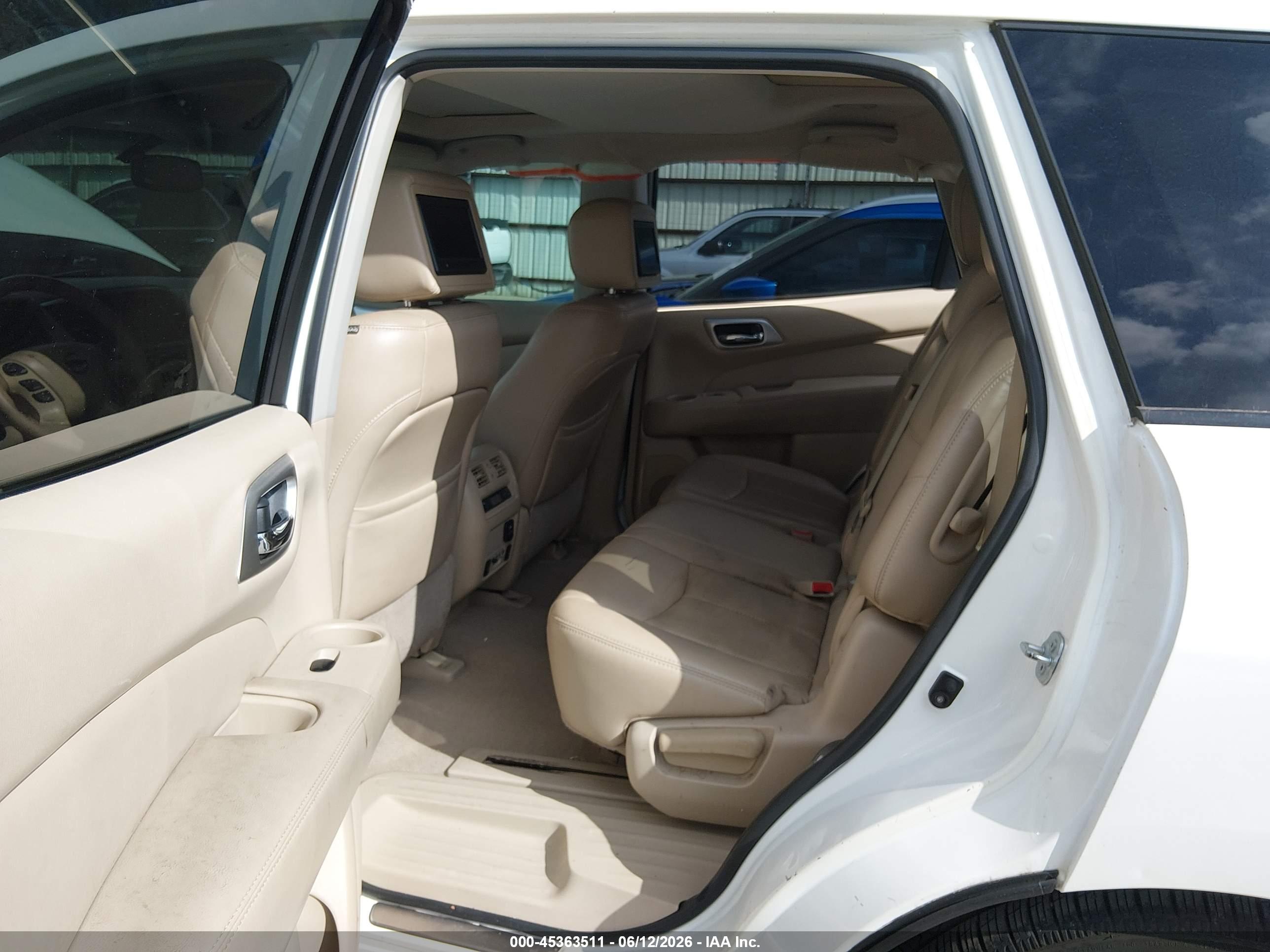 NISSAN PATHFINDER image 8