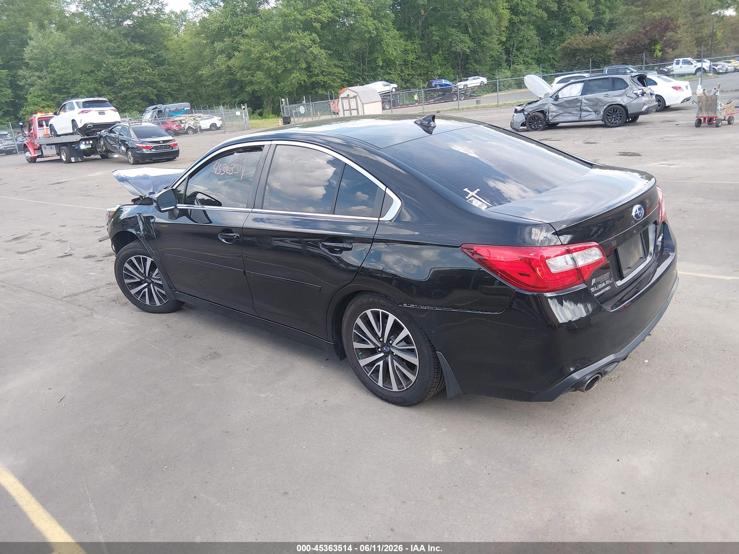 SUBARU LEGACY image 3
