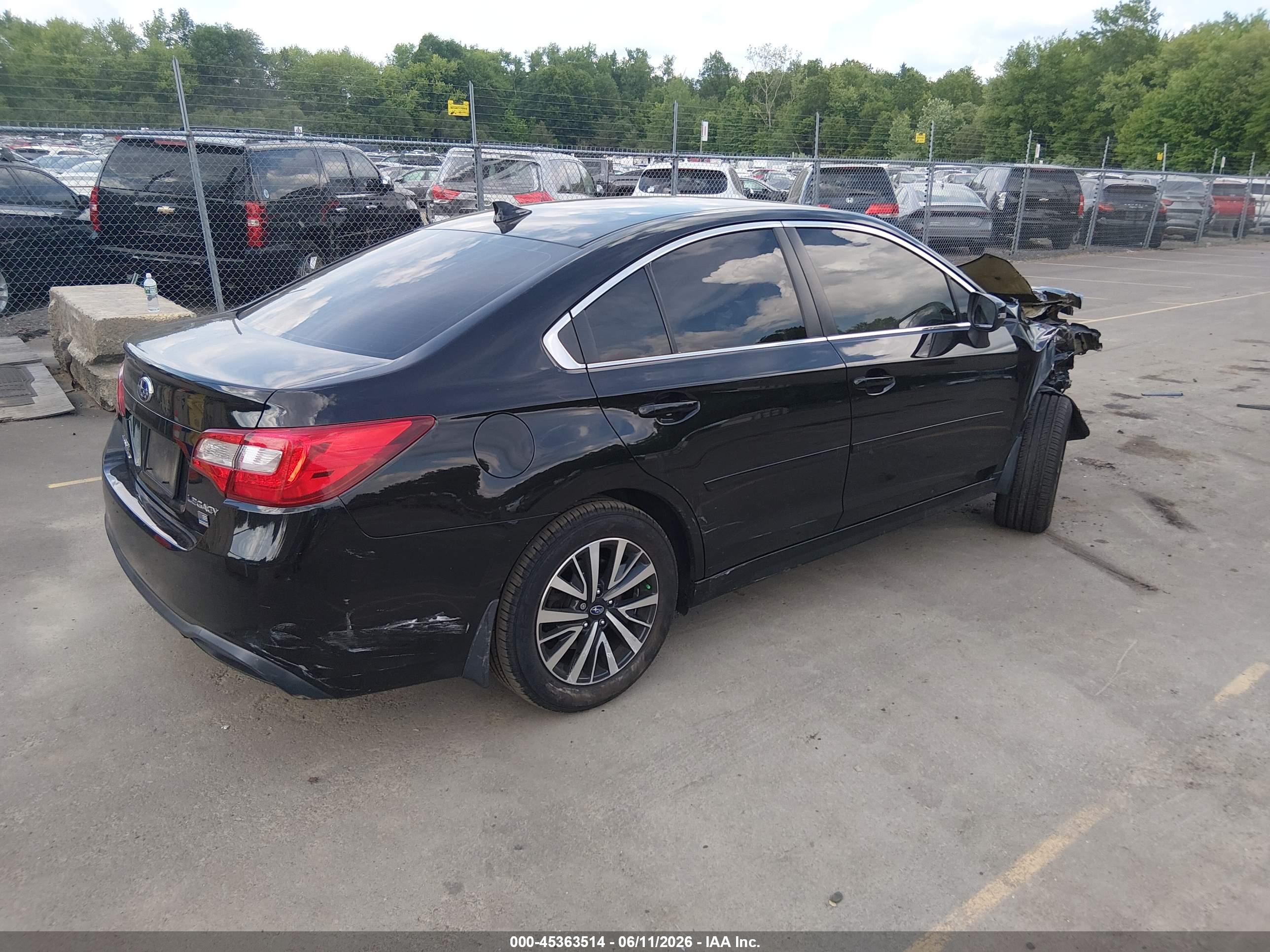 SUBARU LEGACY image 4