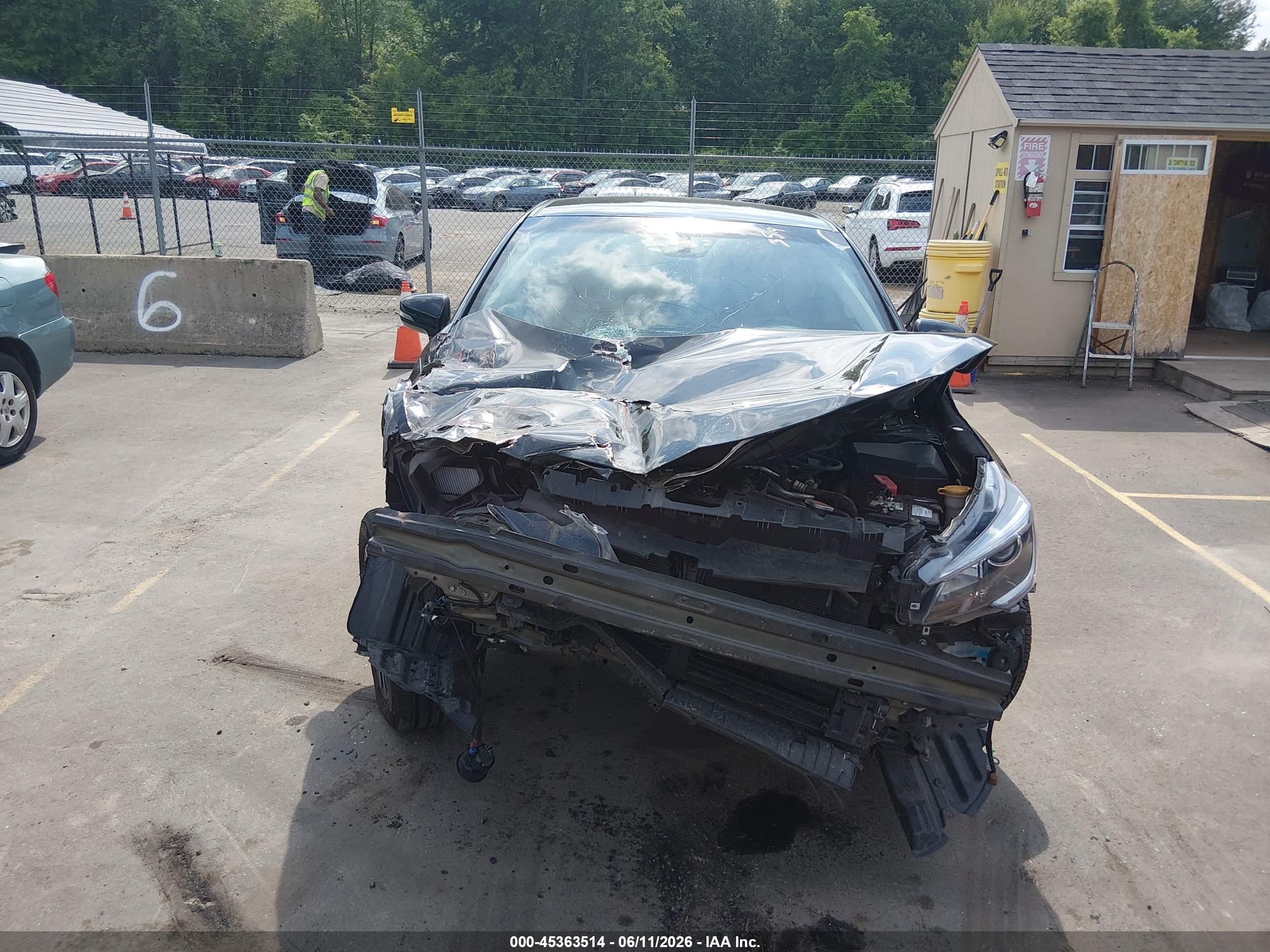 SUBARU LEGACY image 6