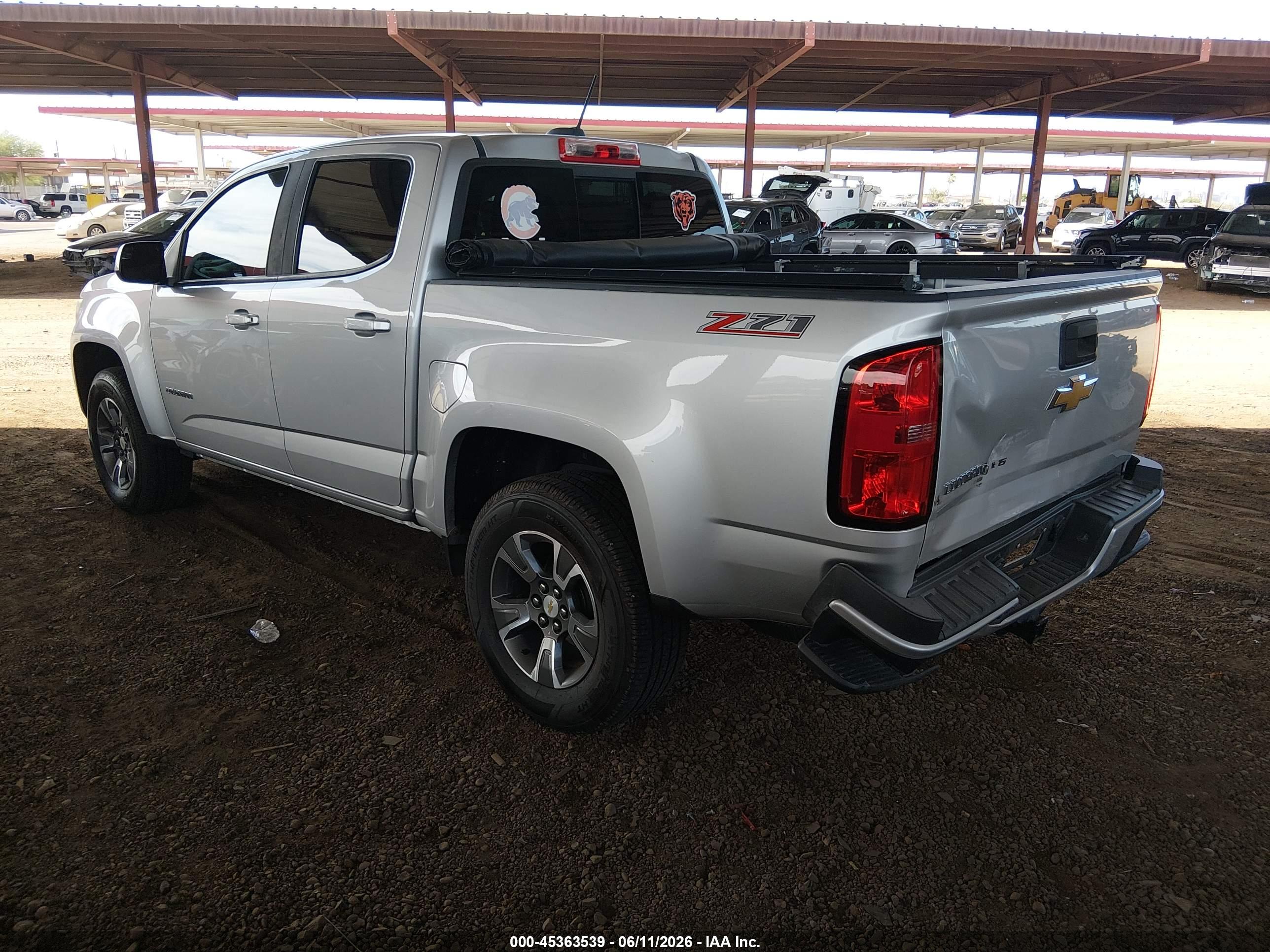 CHEVROLET COLORADO image 3