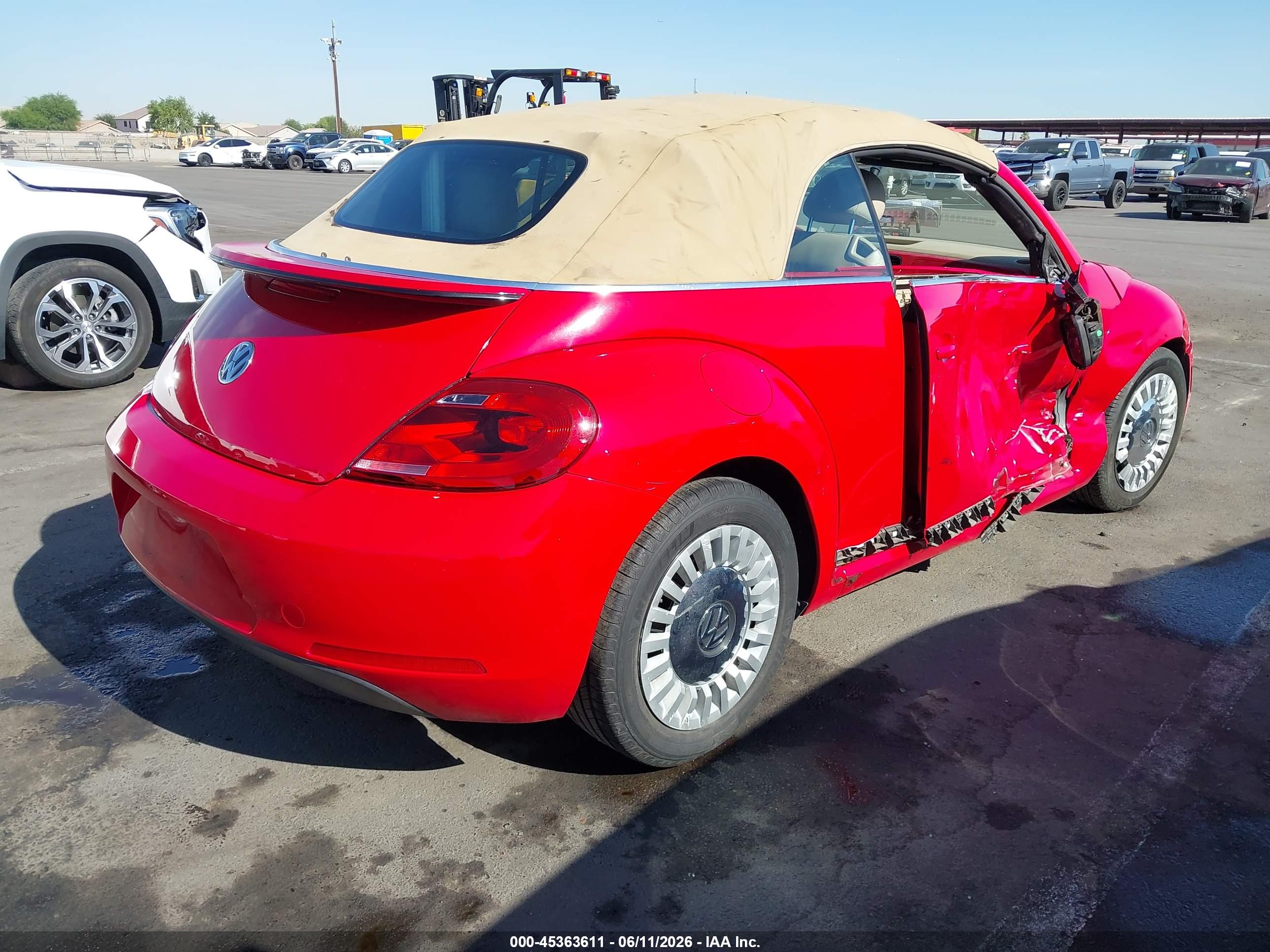 VOLKSWAGEN BEETLE image 4