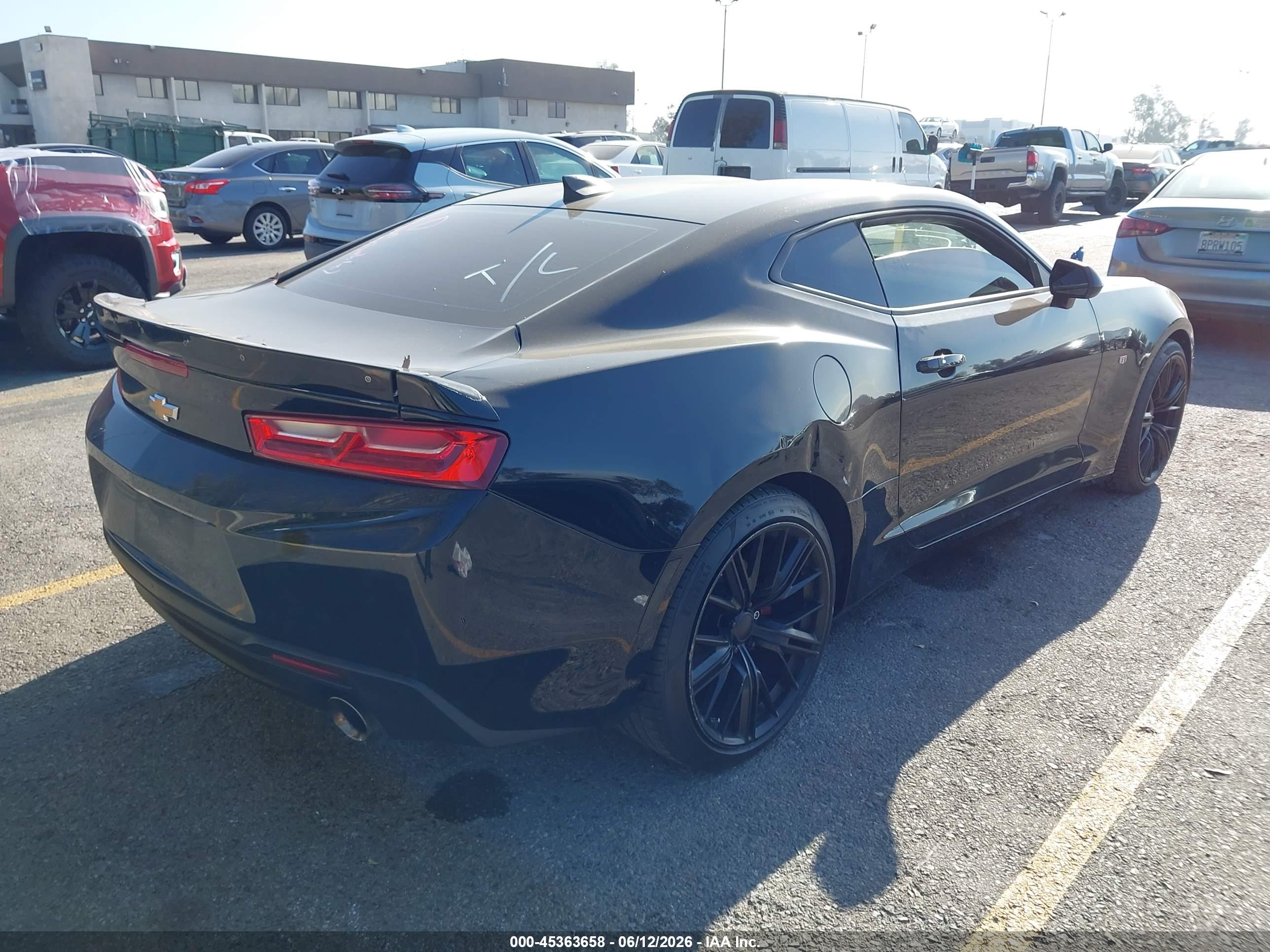 CHEVROLET CAMARO image 4