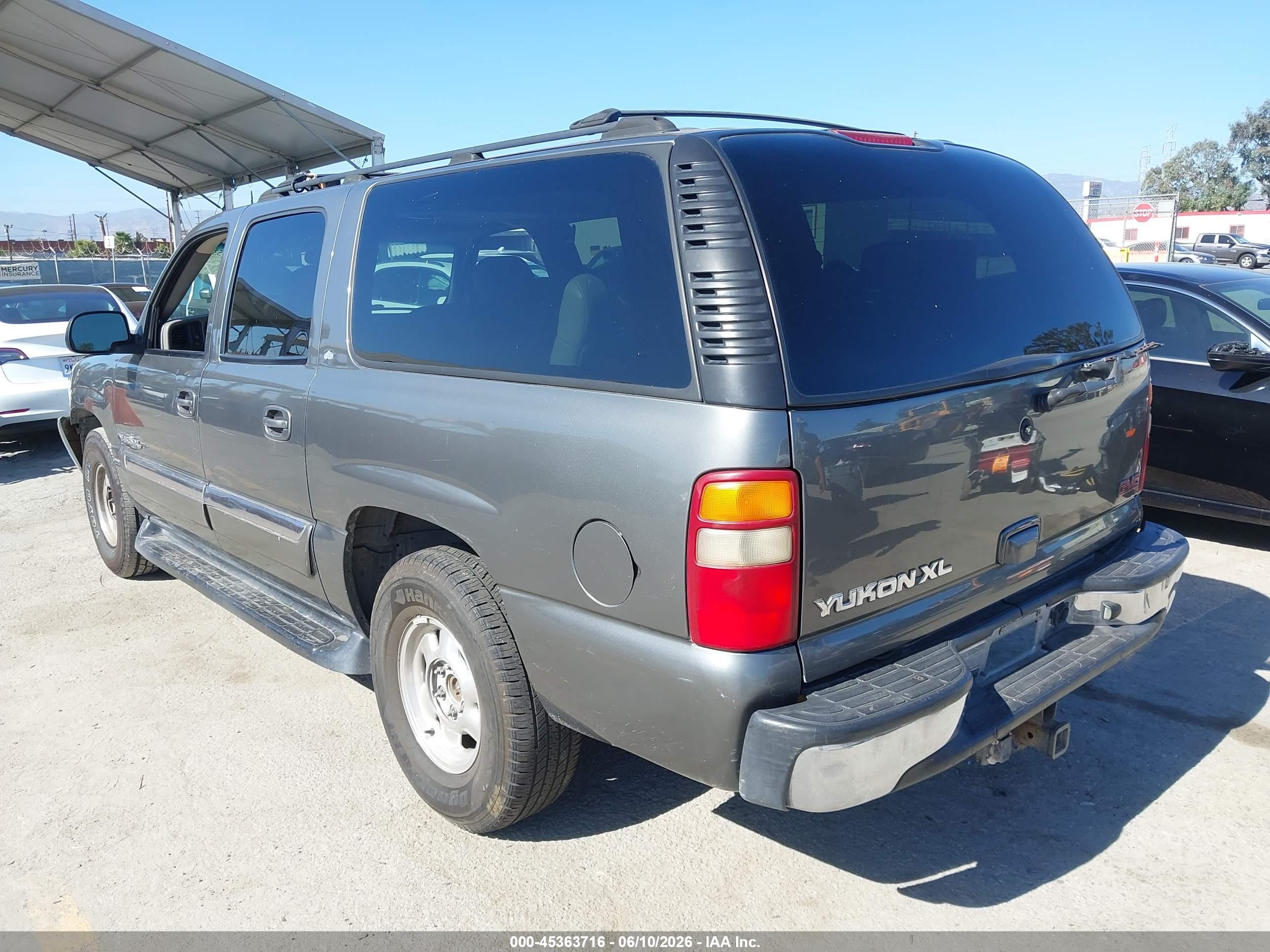 GMC YUKON image 3
