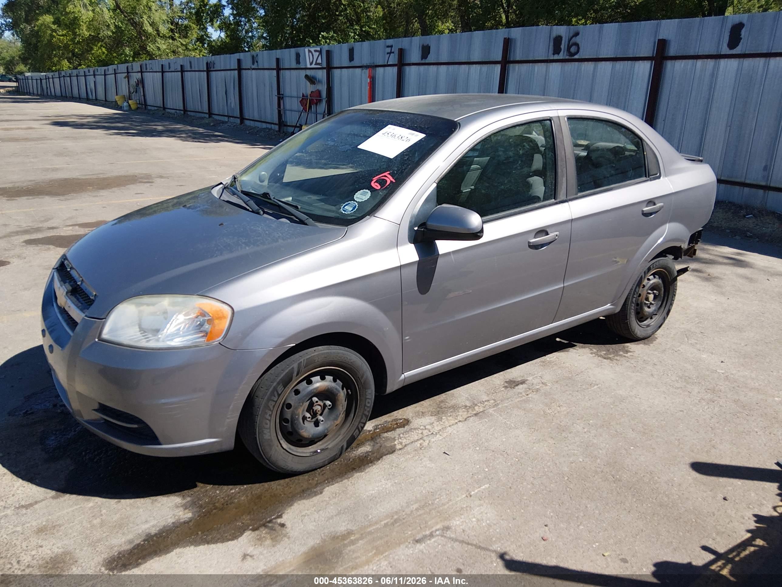 CHEVROLET AVEO image 2